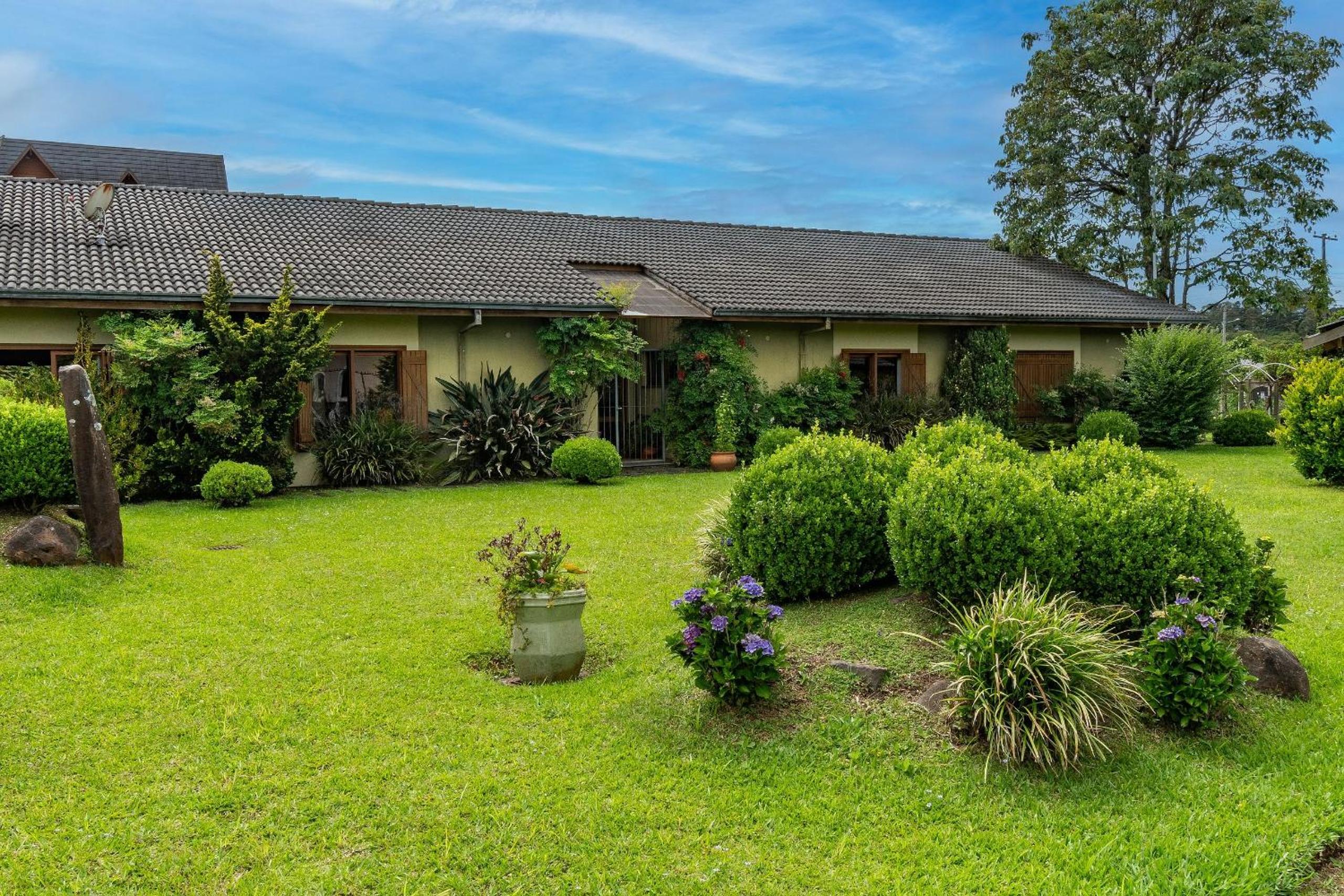 Rosa Casa Sereno 5 suítes