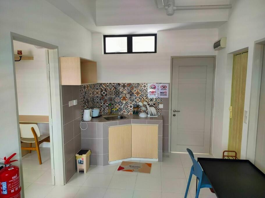 IFS SoHo Basic Homestay Entire Home photo 8