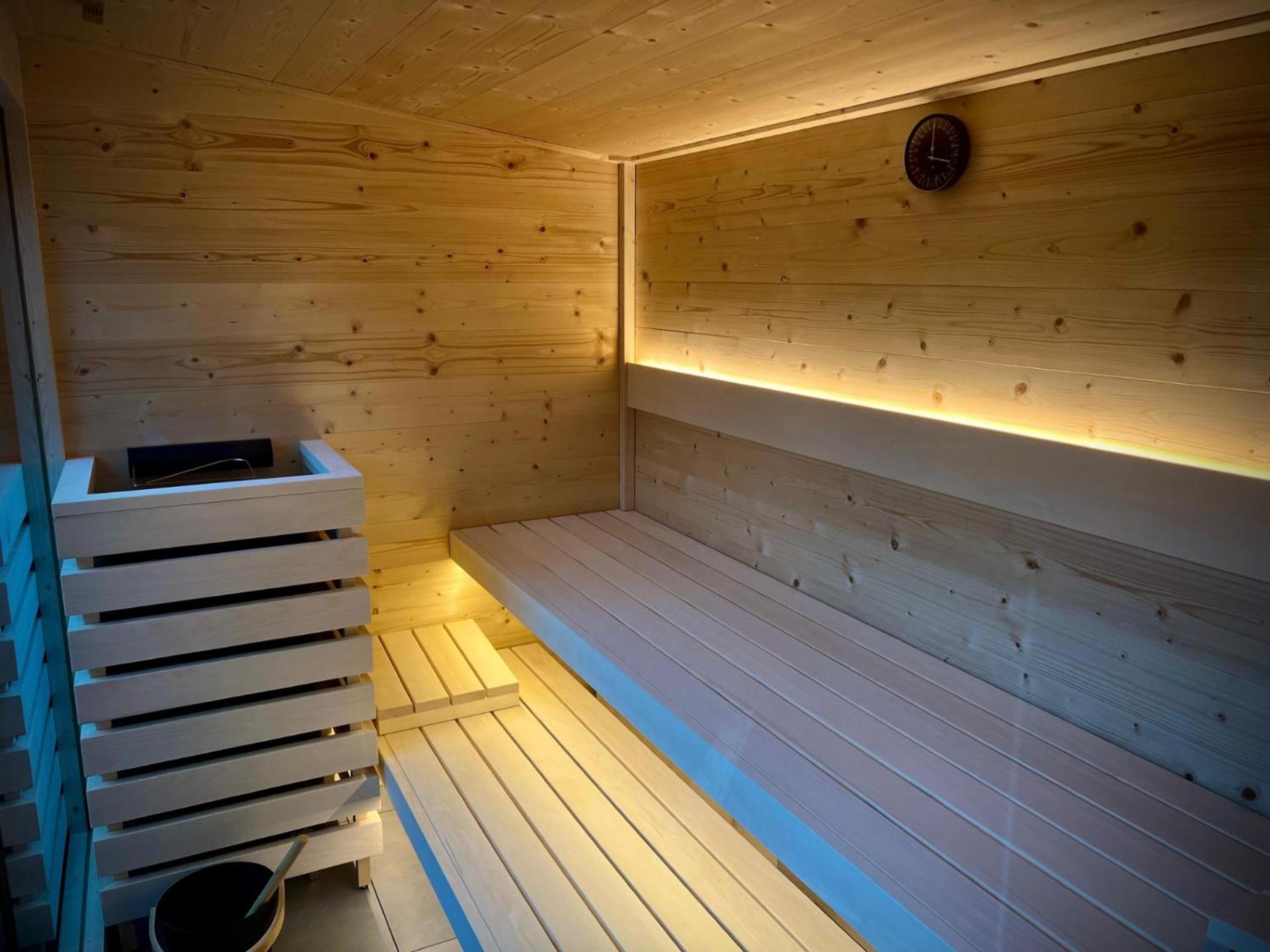 Freelife Guesthouse