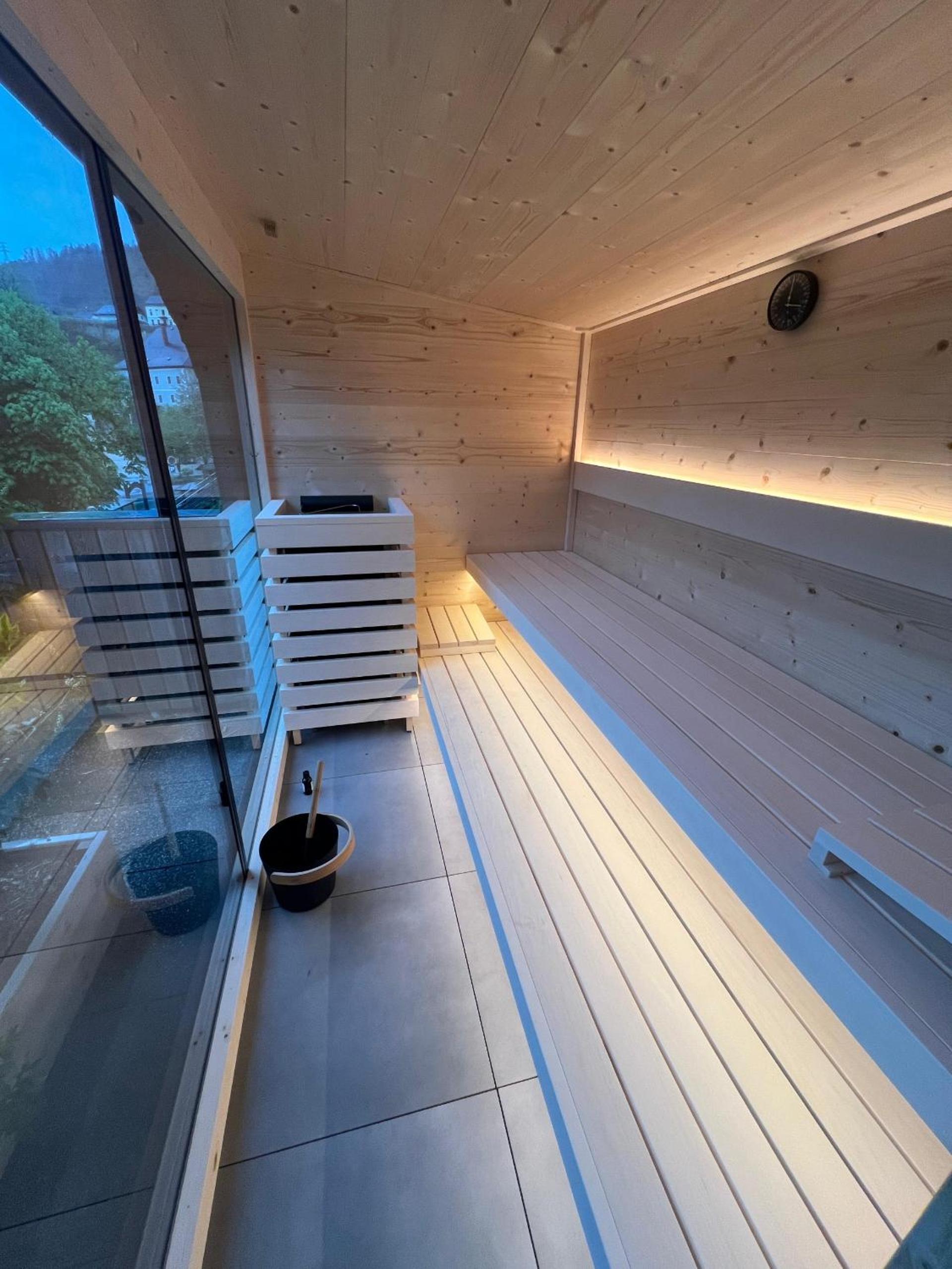 Freelife Guesthouse