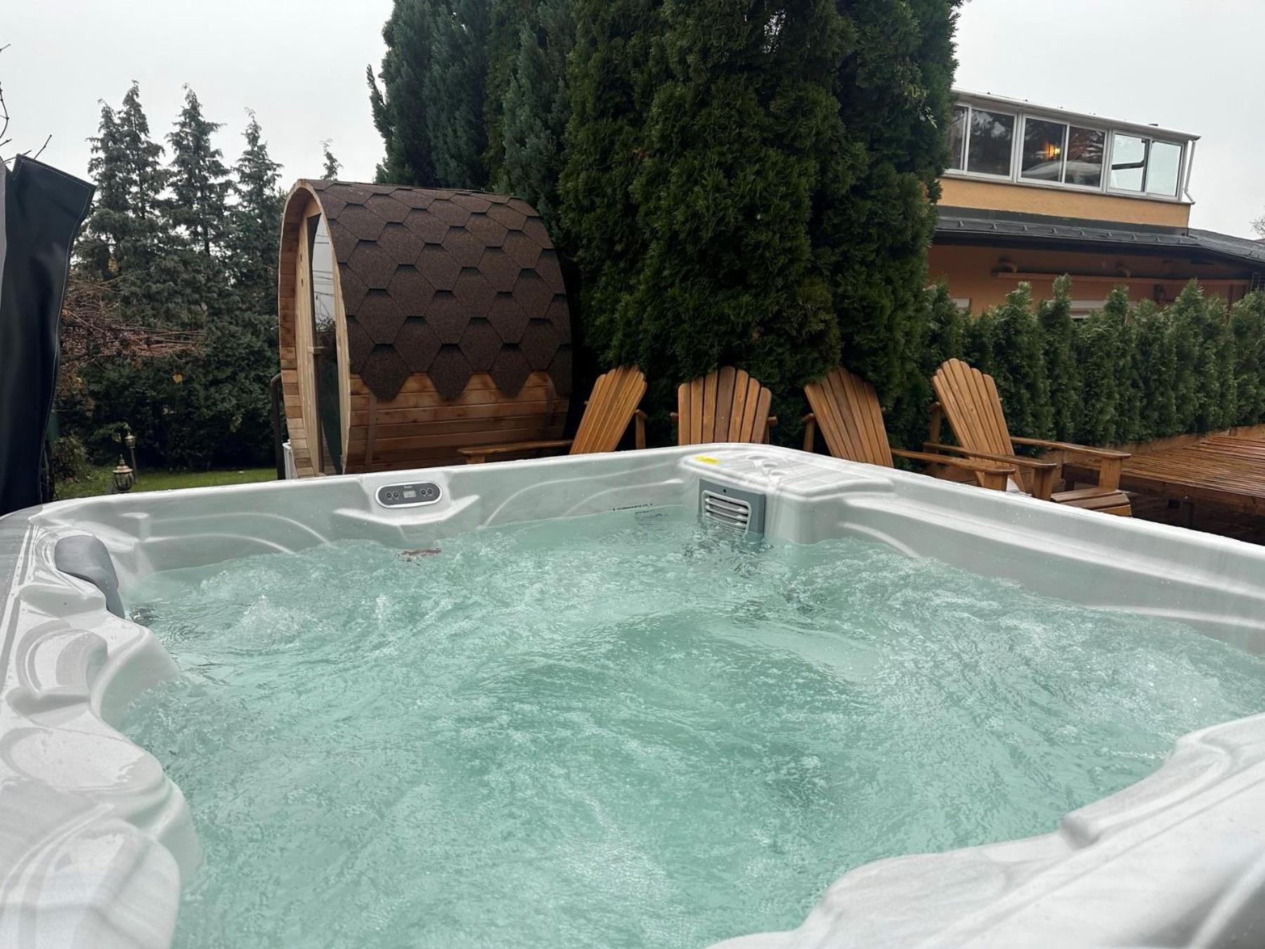 Villa Boyana City & Relax with Hot Jacuzzi and Sauna by BookVillaBG