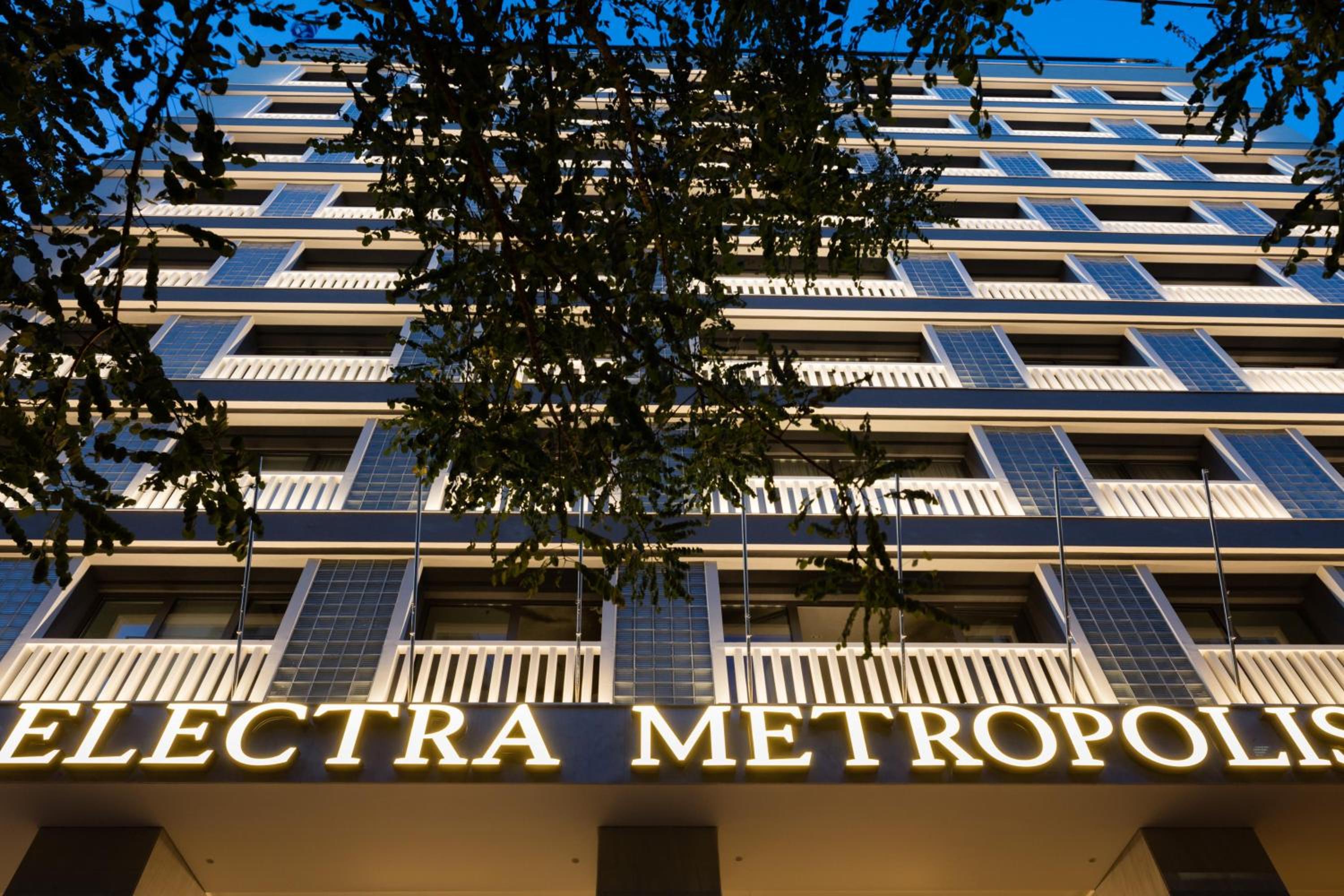 Hotel Electra Metropolis - Image 1