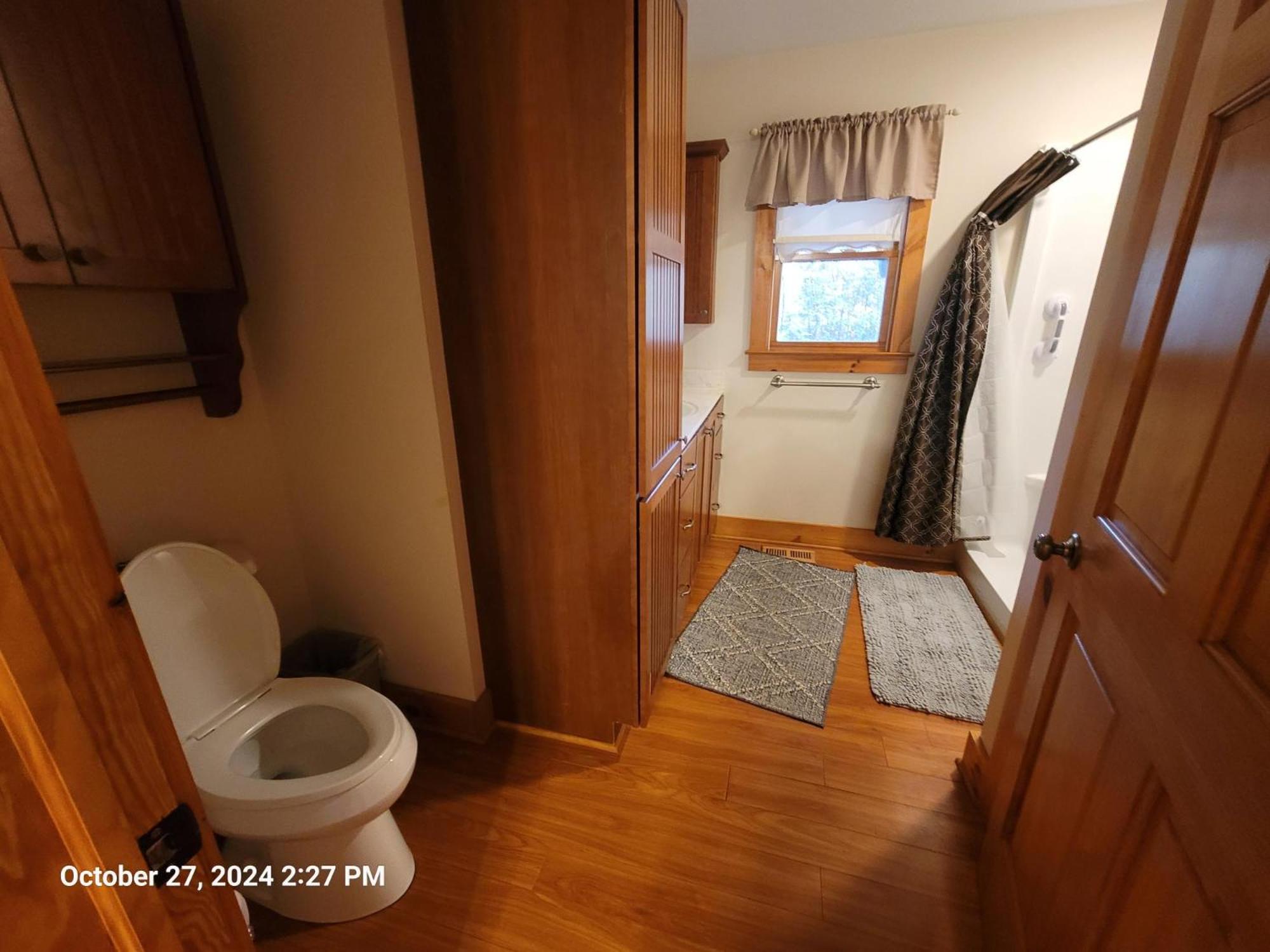 Spartanburg Vacations - Get-away Cabin - Property Image 3