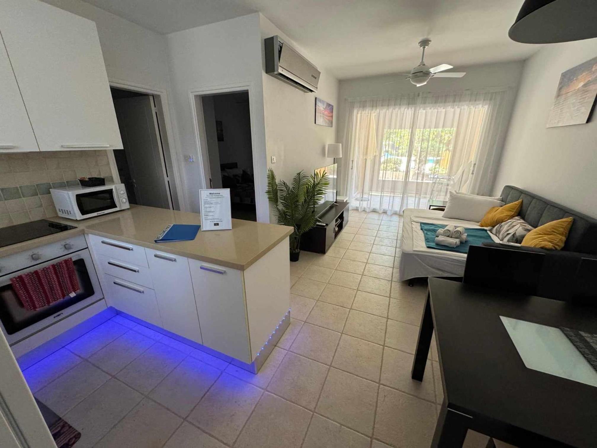 Beautiful Garden Apartment
