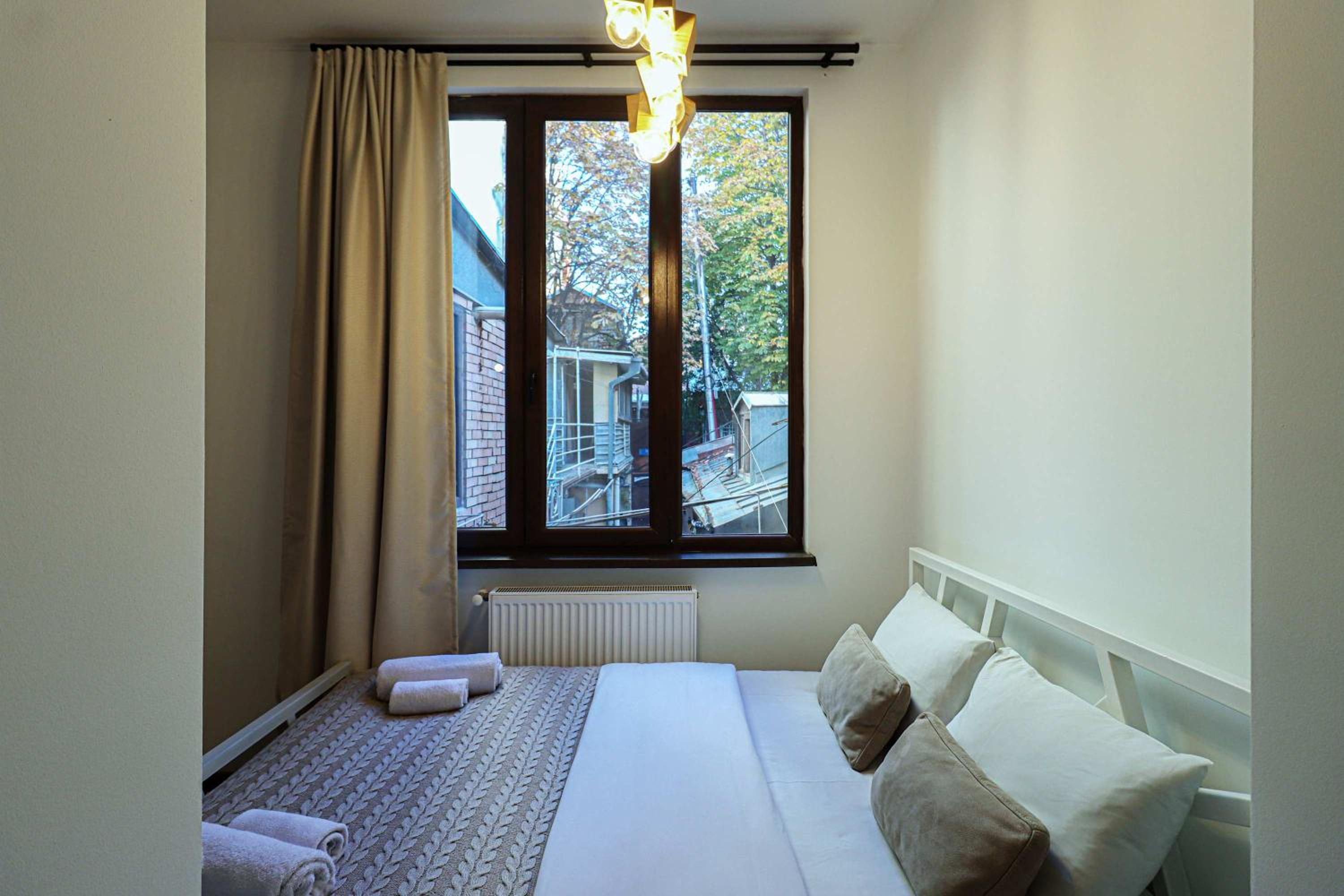Cozy Vera Apt - By Wehost
