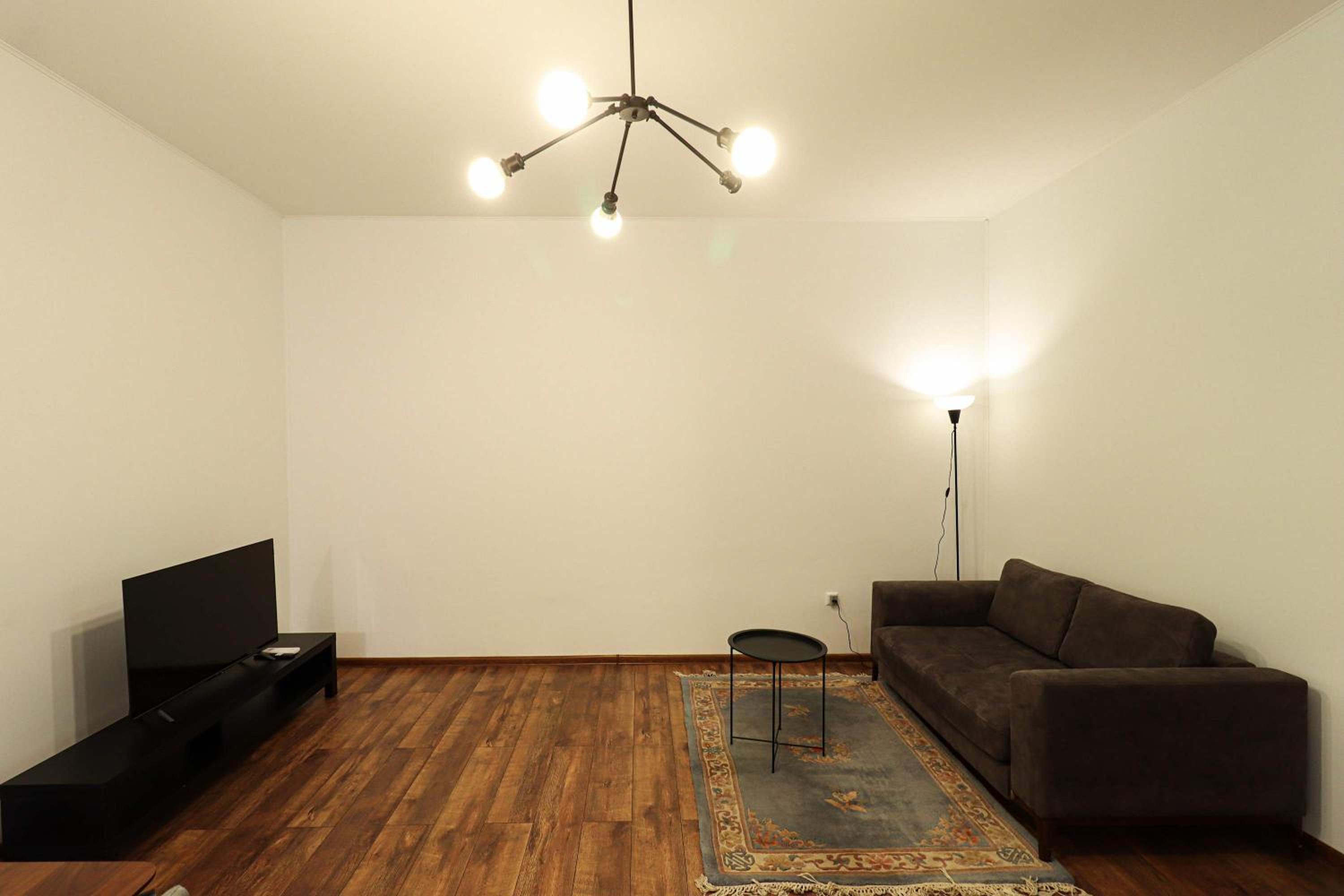 Cozy Vera Apt - By Wehost