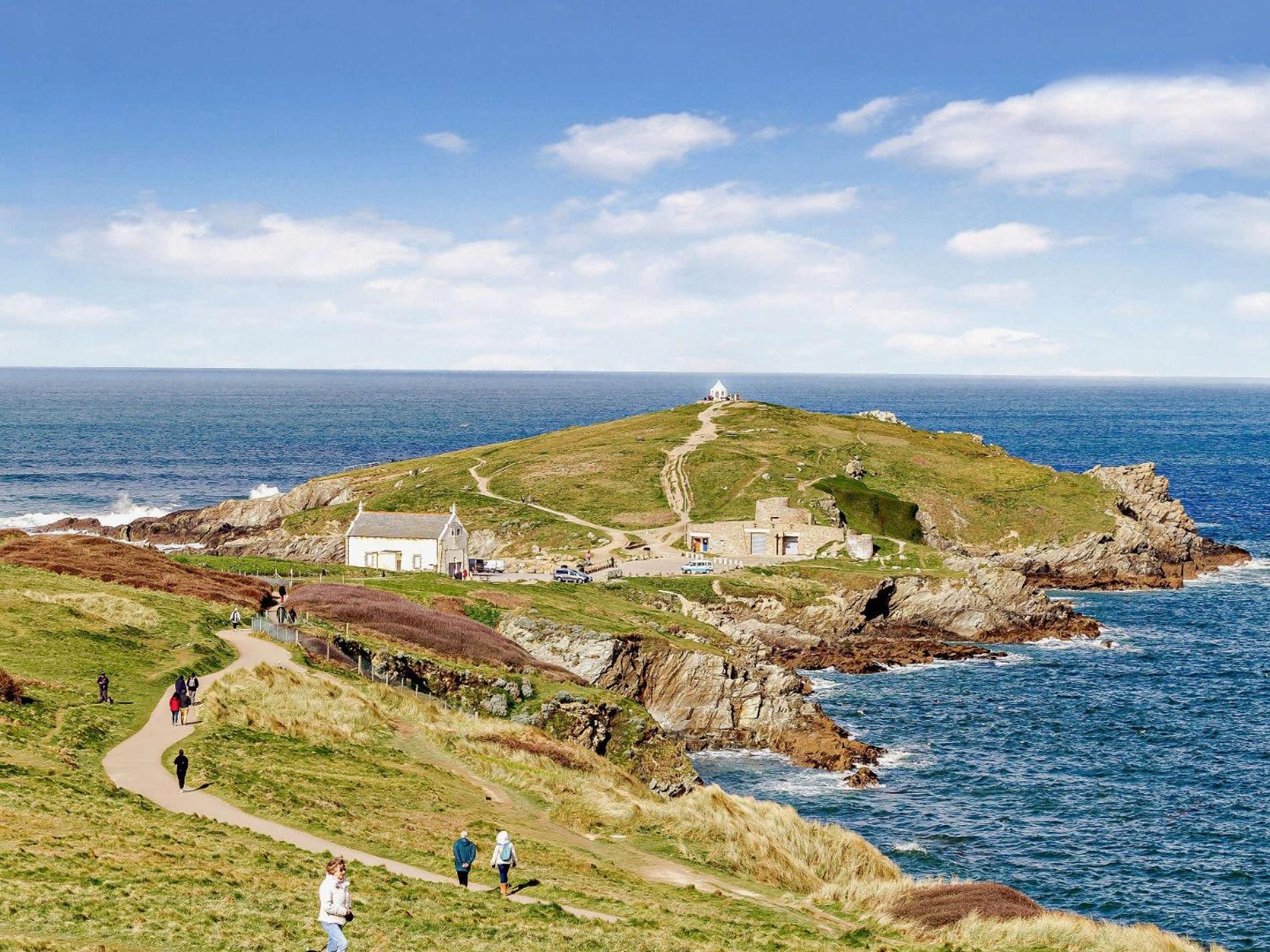 3 Bed in Newquay oc-cribp view 2