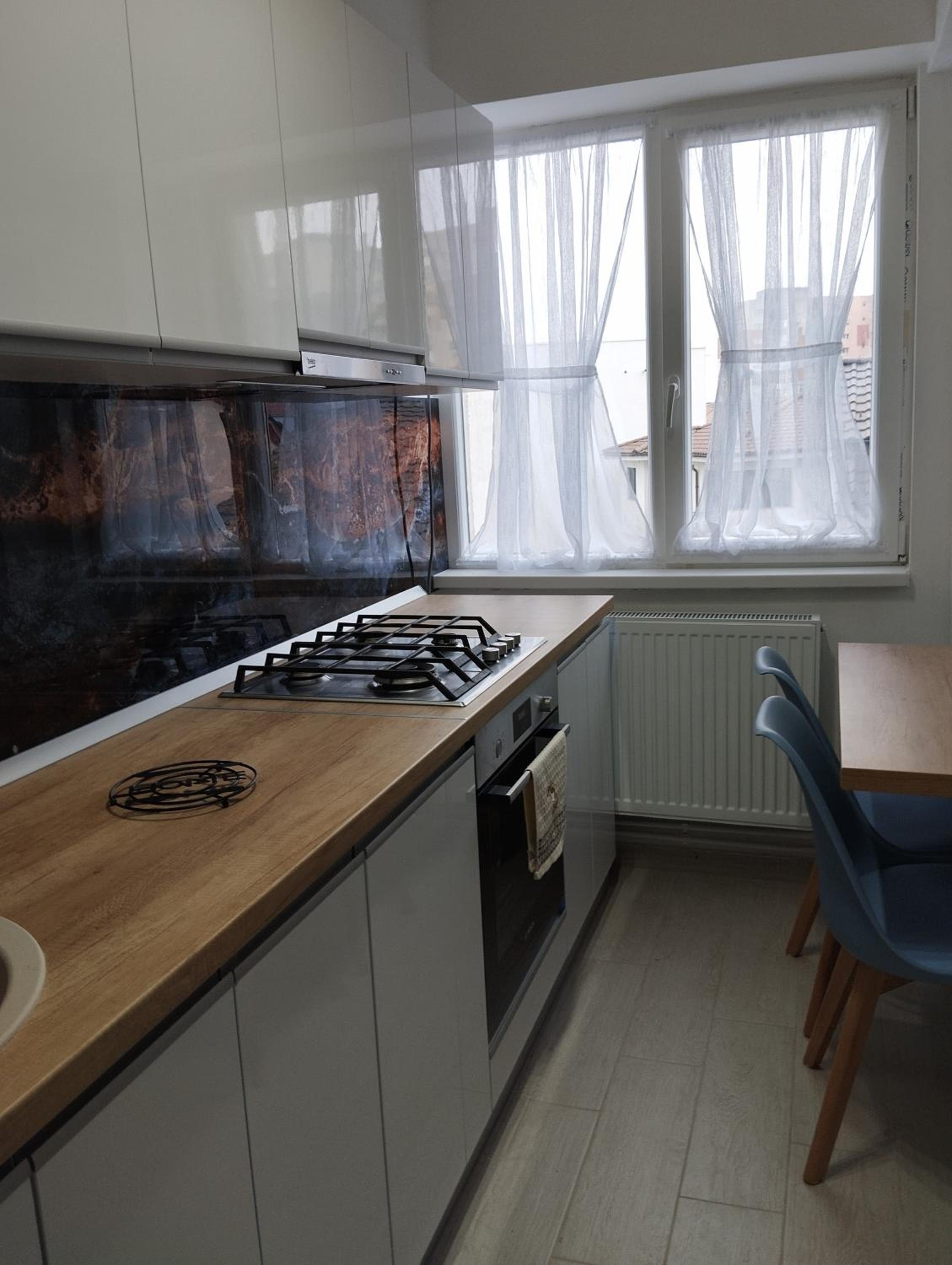 AMBER Studio view 4