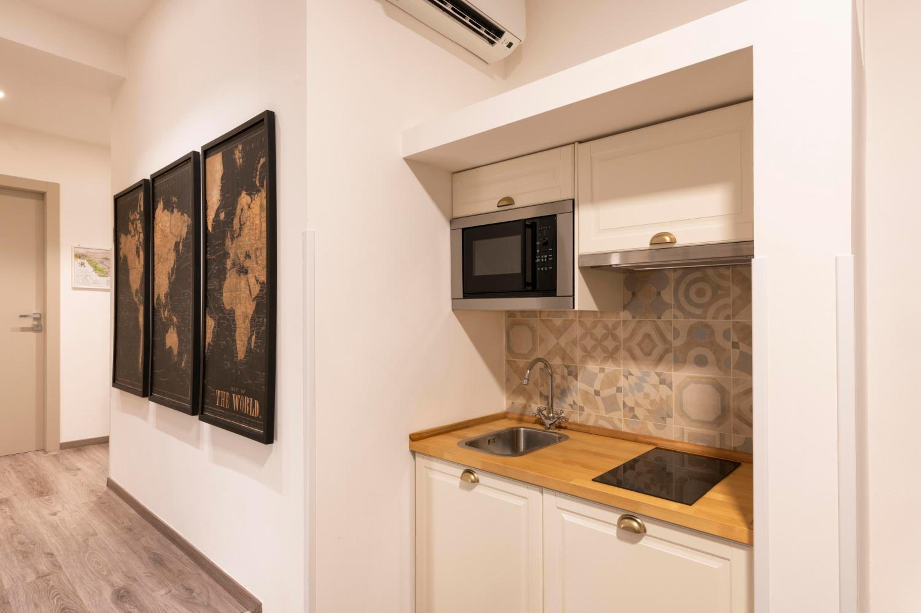 Popolo Rooms&Suites