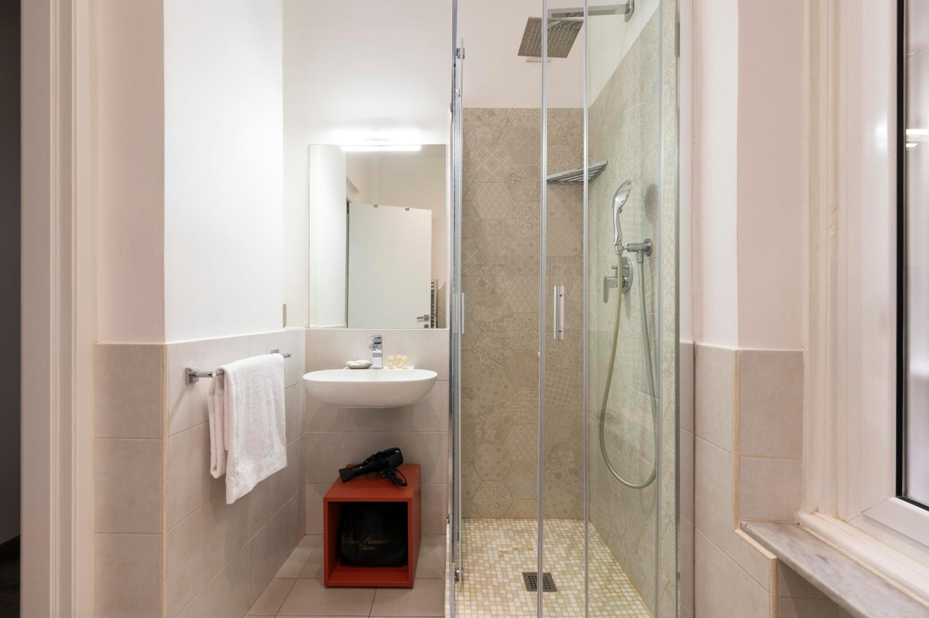 Popolo Rooms&Suites