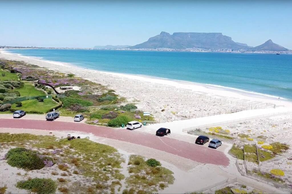 Dolphin Beach Estate 131sm view 2