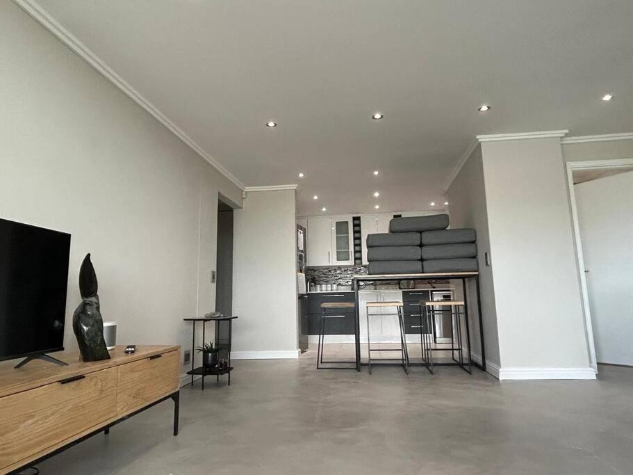 Dolphin Beach Estate 131sm view 3