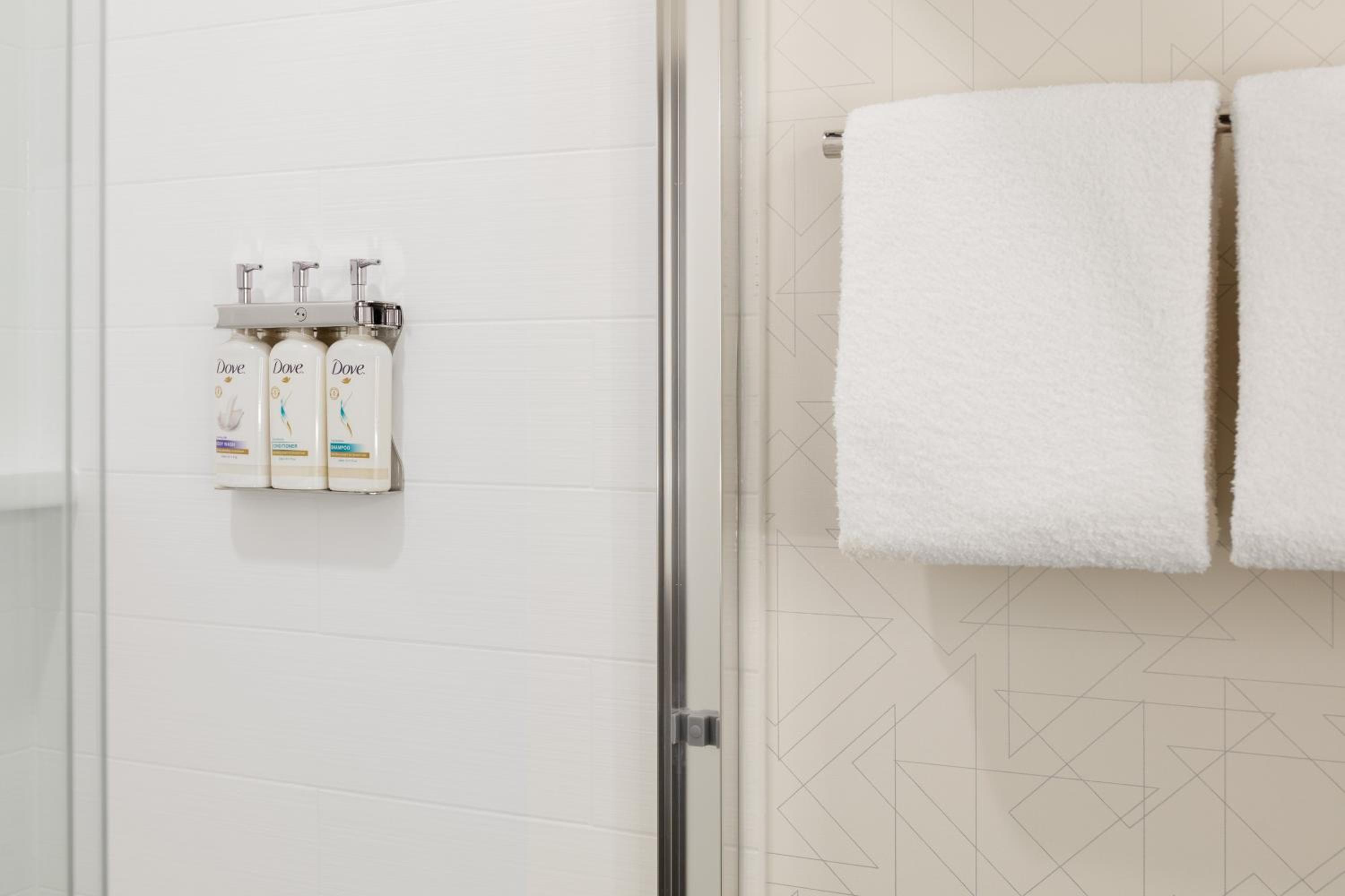 Kitchener Vacations - Holiday Inn Express  Suites Kitchener Southeast, an IHG Hotel - Property Image 3