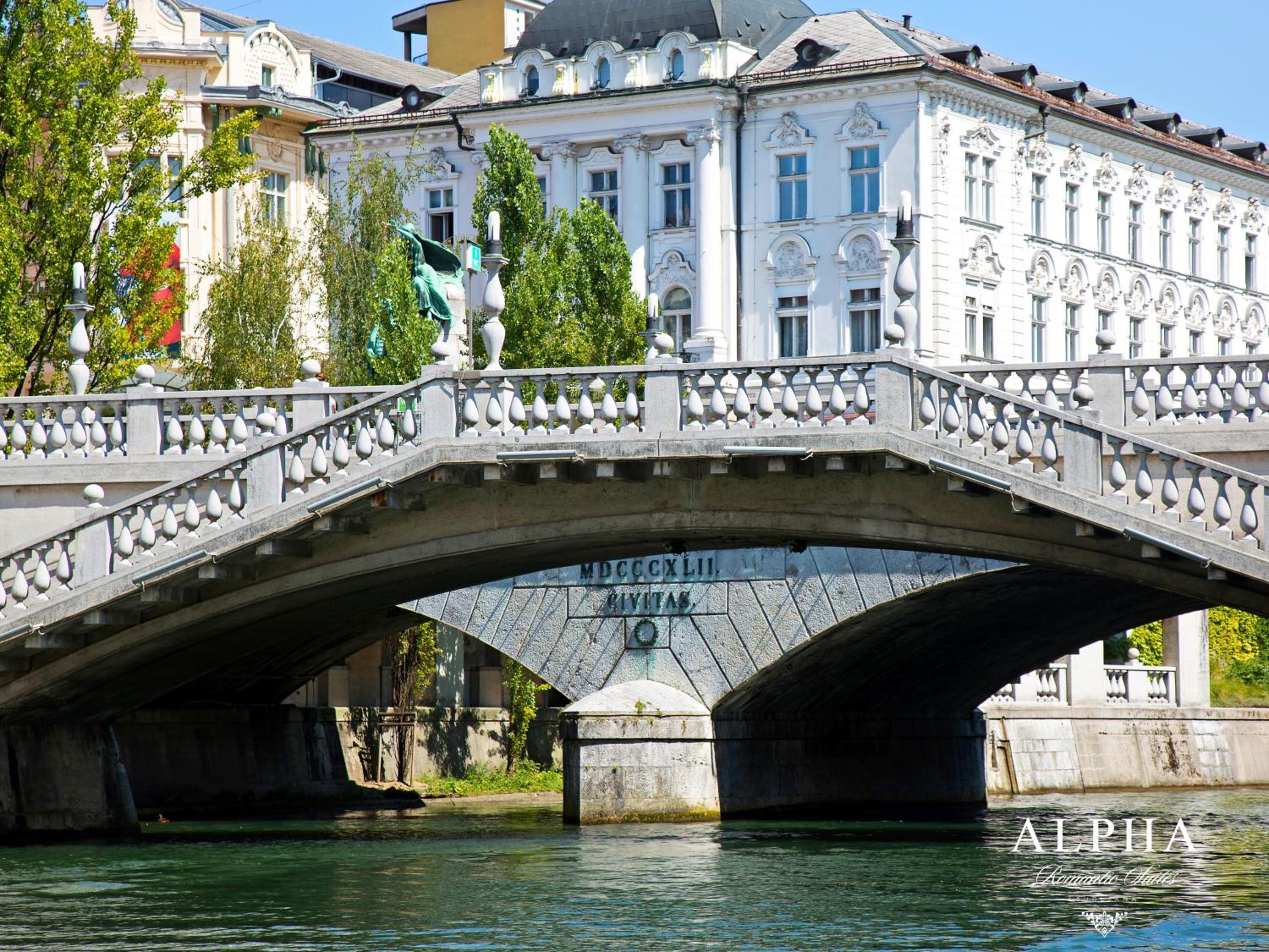 Alpha Romantic Suites Ljubljana