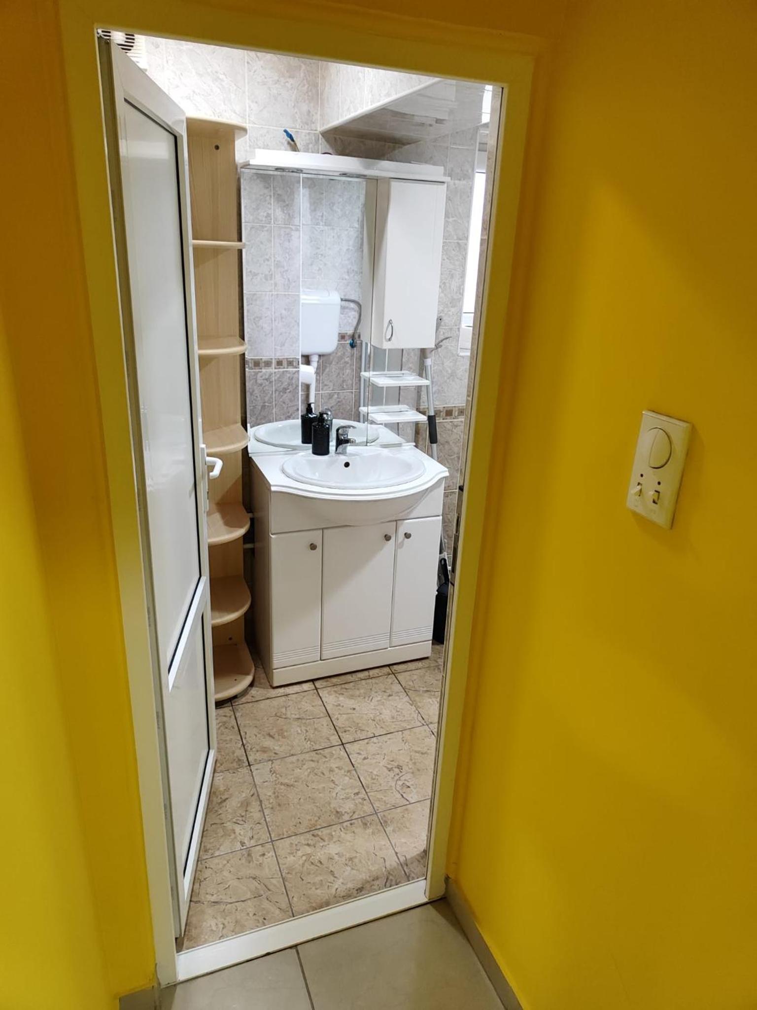 Apartman White
