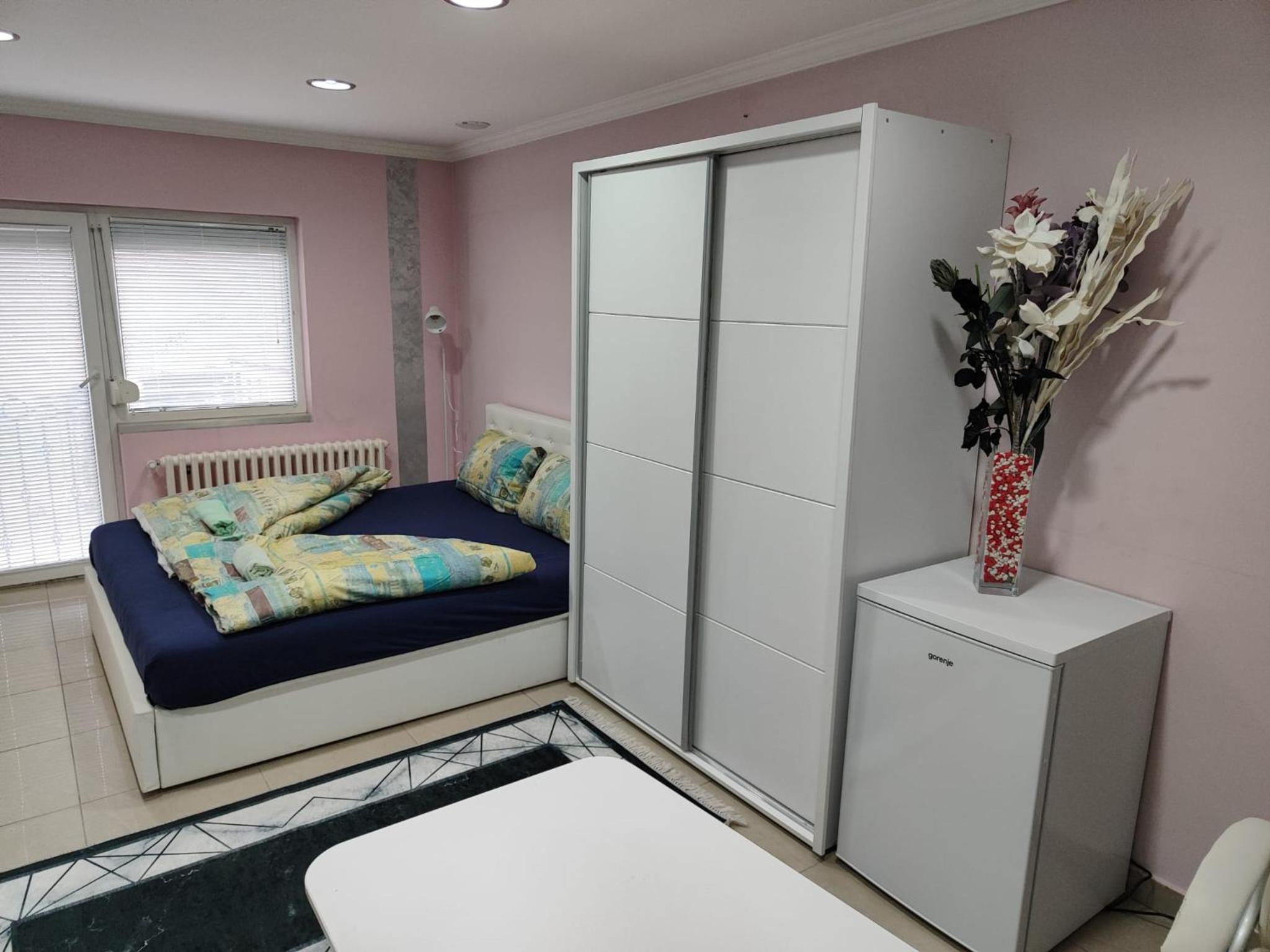 Apartman White