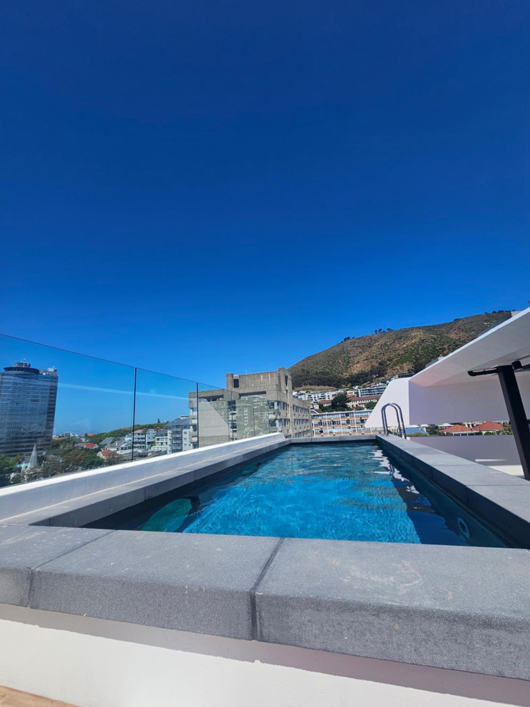 Modern Micro Apartment Sea-Point view 4