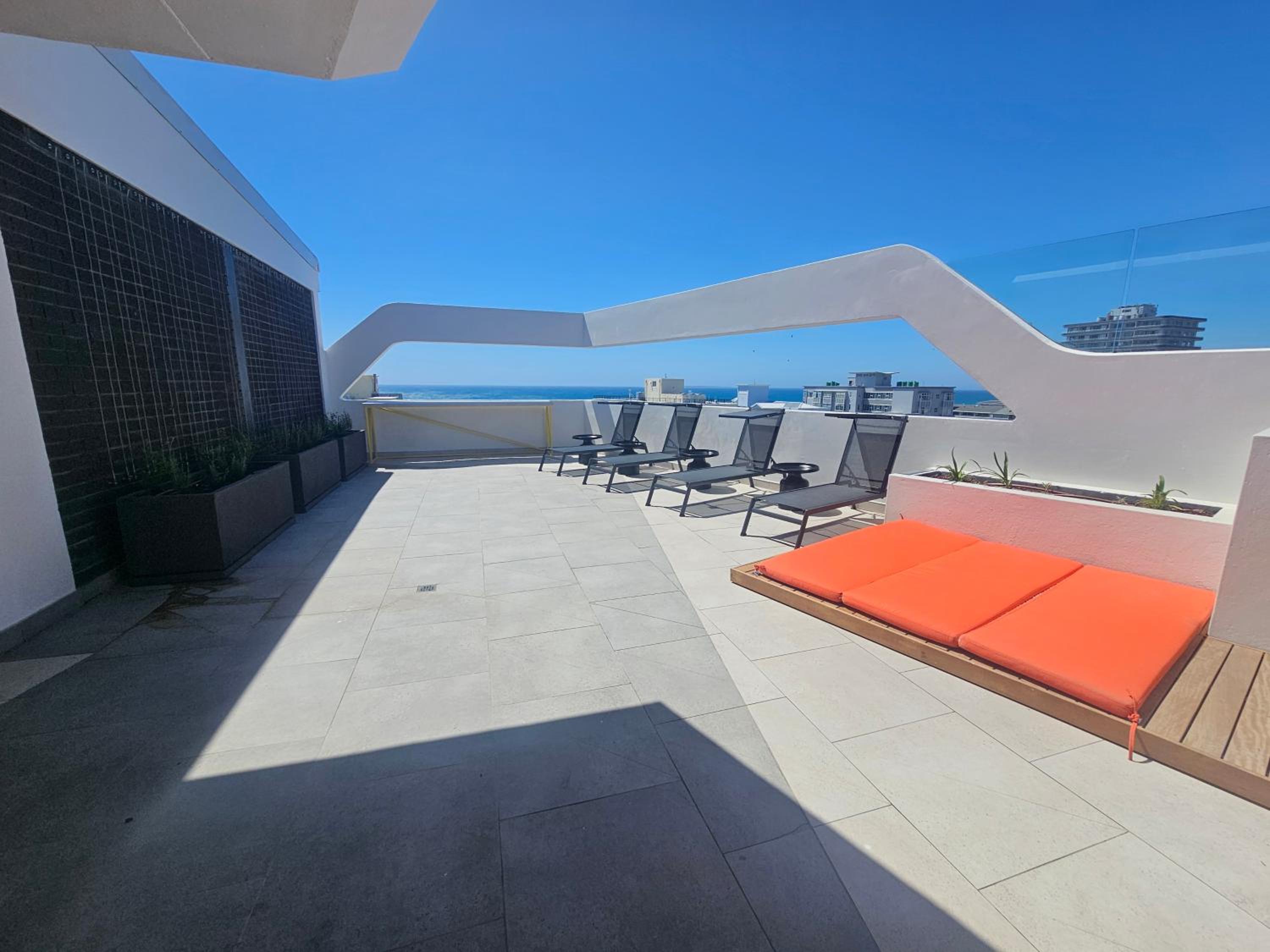 Modern Micro Apartment Sea-Point view 3