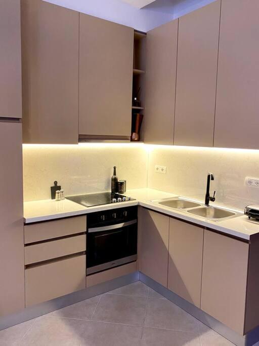 City Center Gem with Jacuzzi & Terrace