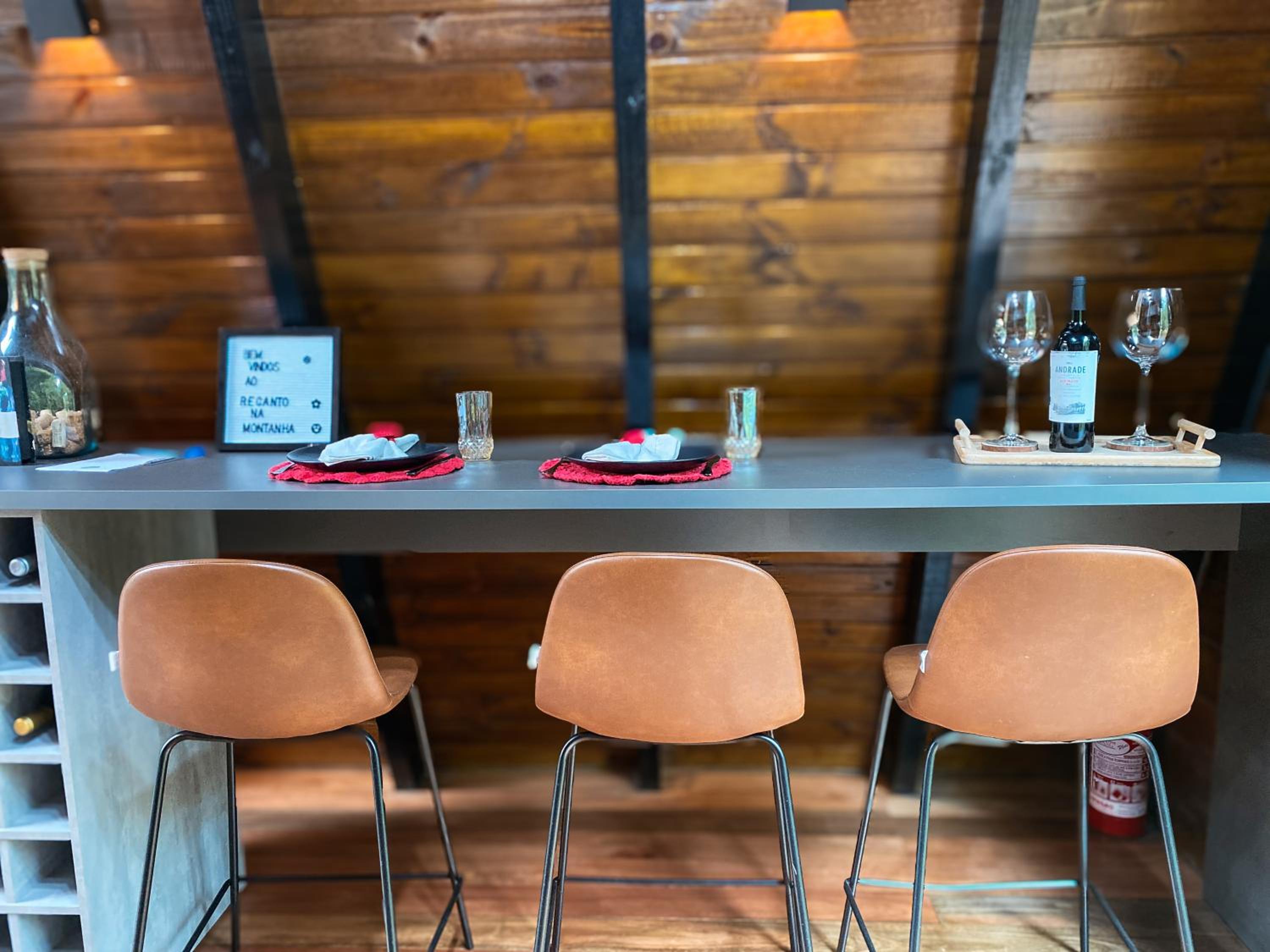 Cabana com hidromassagem na montanha