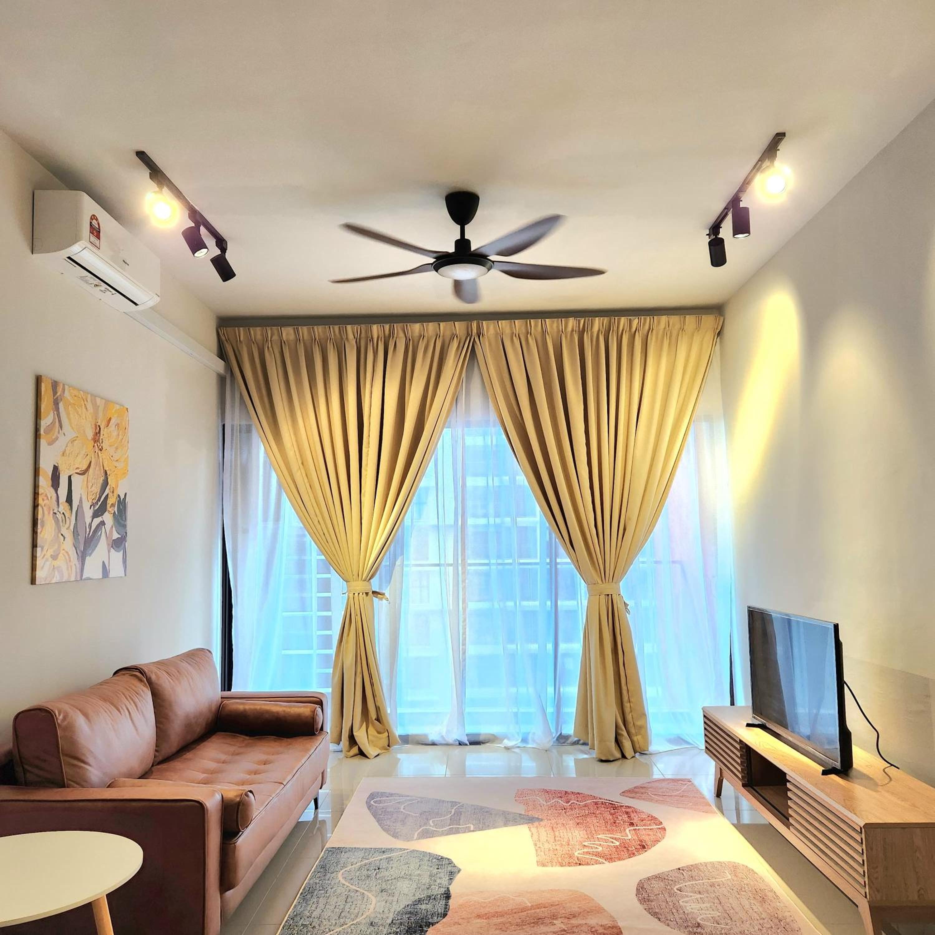 TheLunar Homestay
