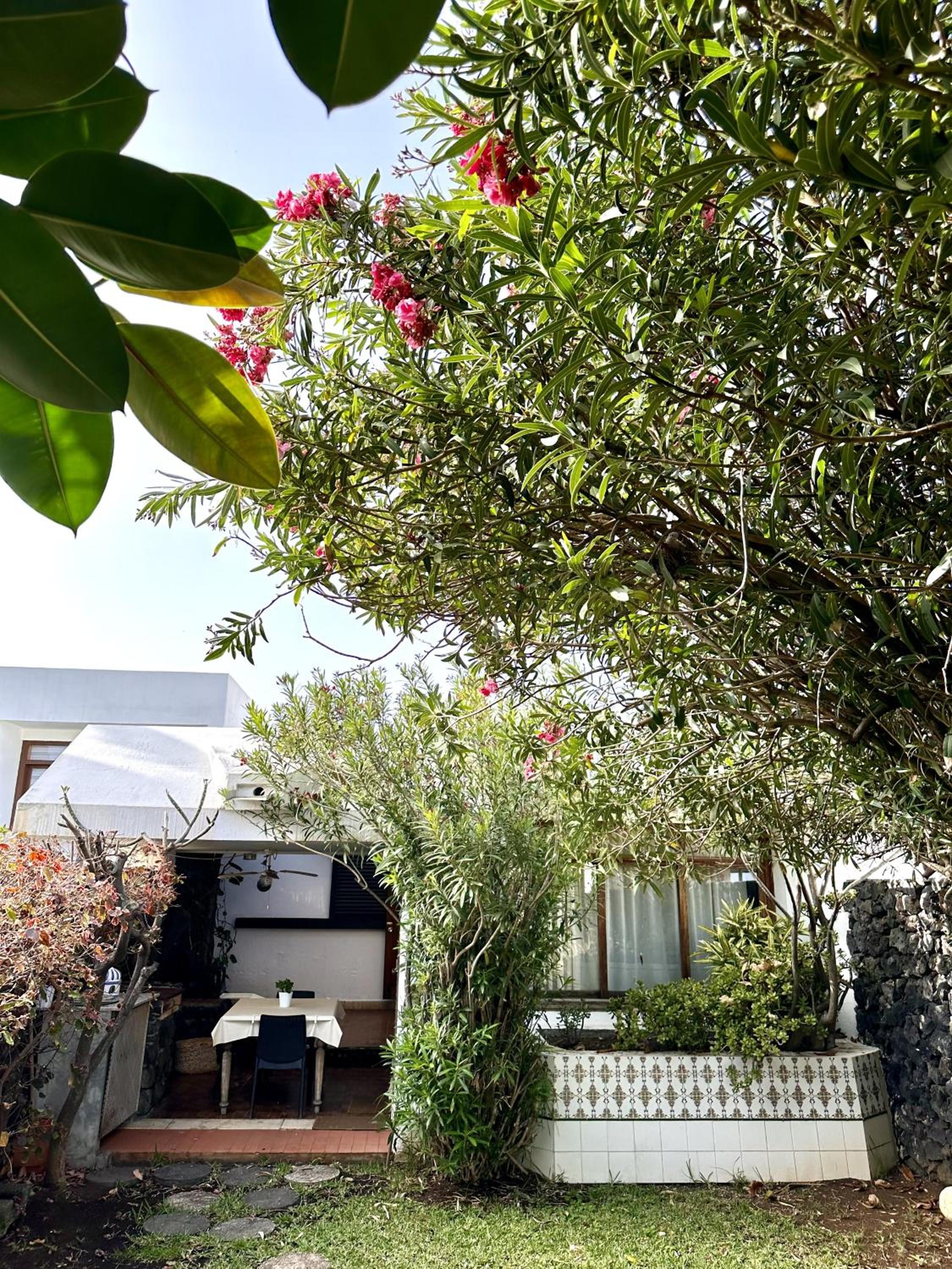Casa mar y jardín: tranquilidad y vistas únicas