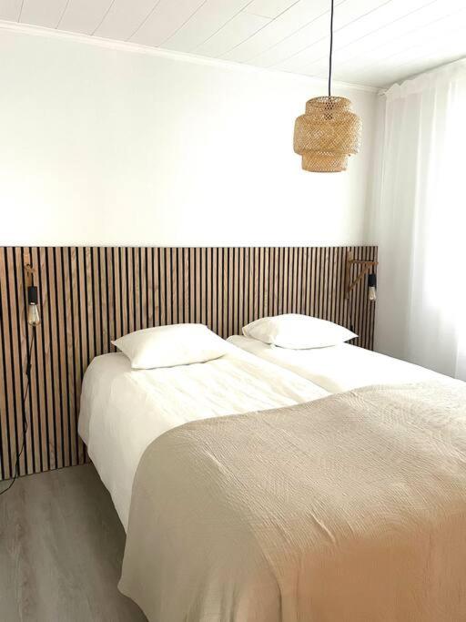 Peaceful house with own SAUNA, FREE PARKING