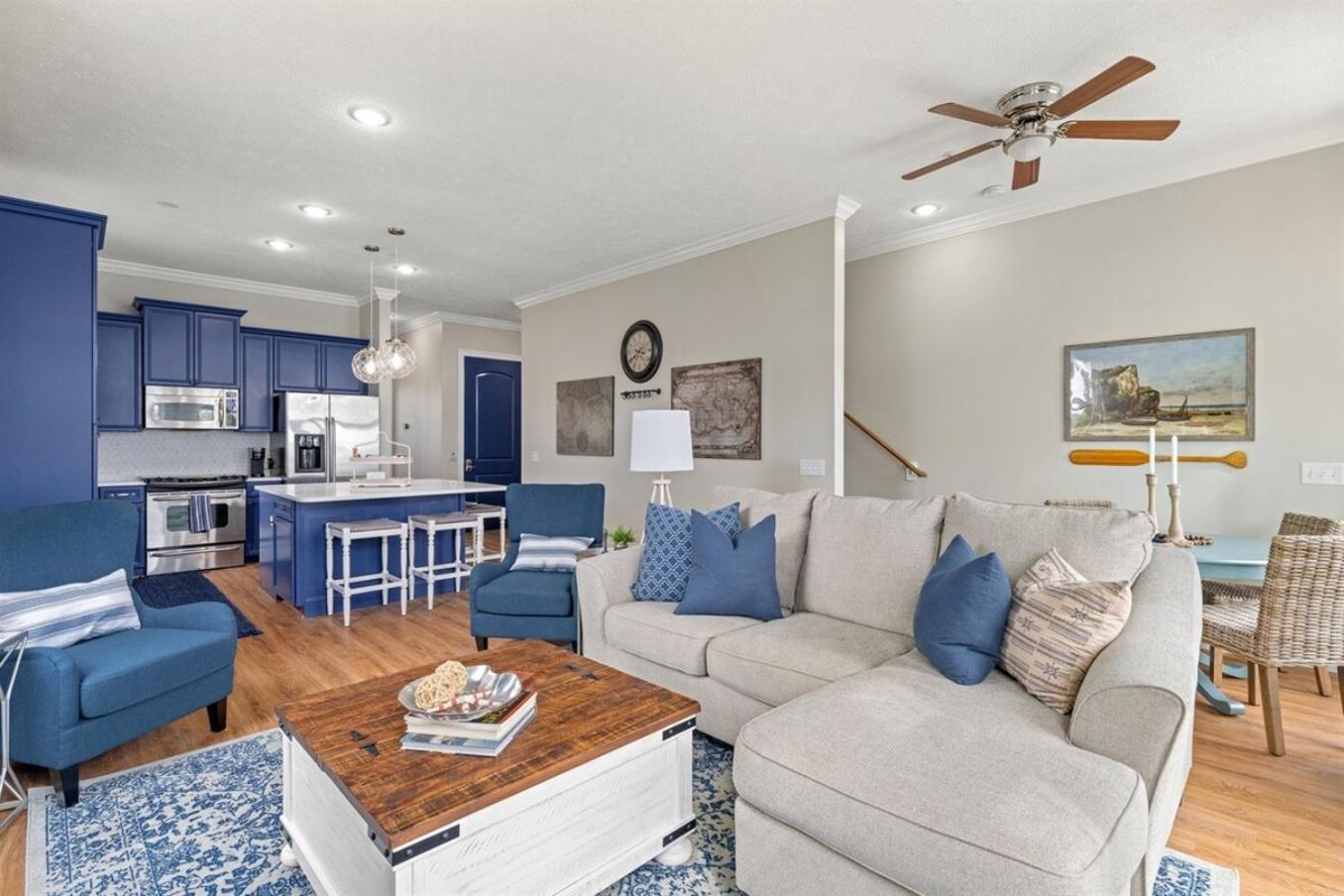 Sleeps 58 Large Familycorporate Gatherings view 4