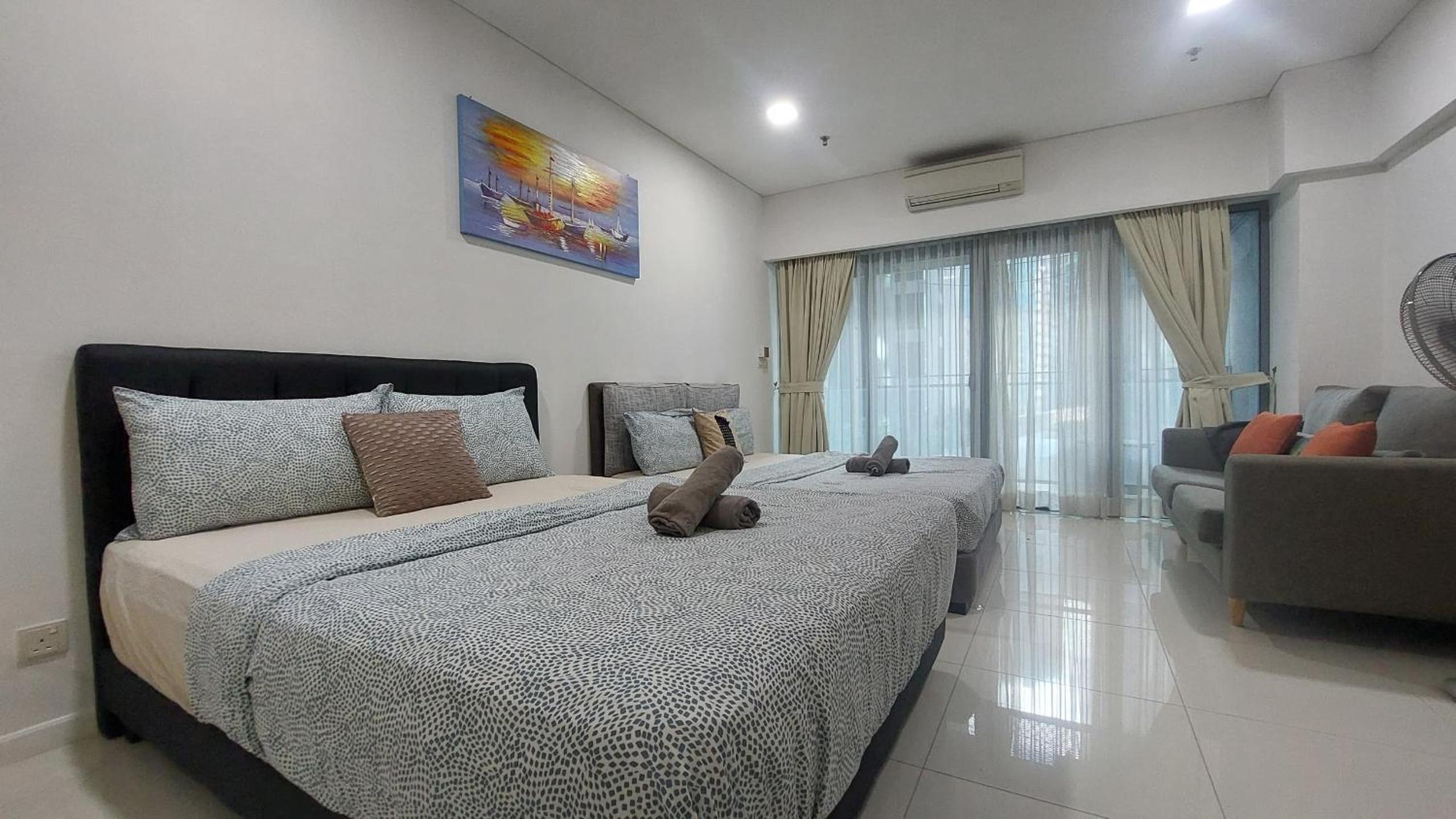 IHomes33 Summer Suites KLCC LRT 2-4 Pax, IH03