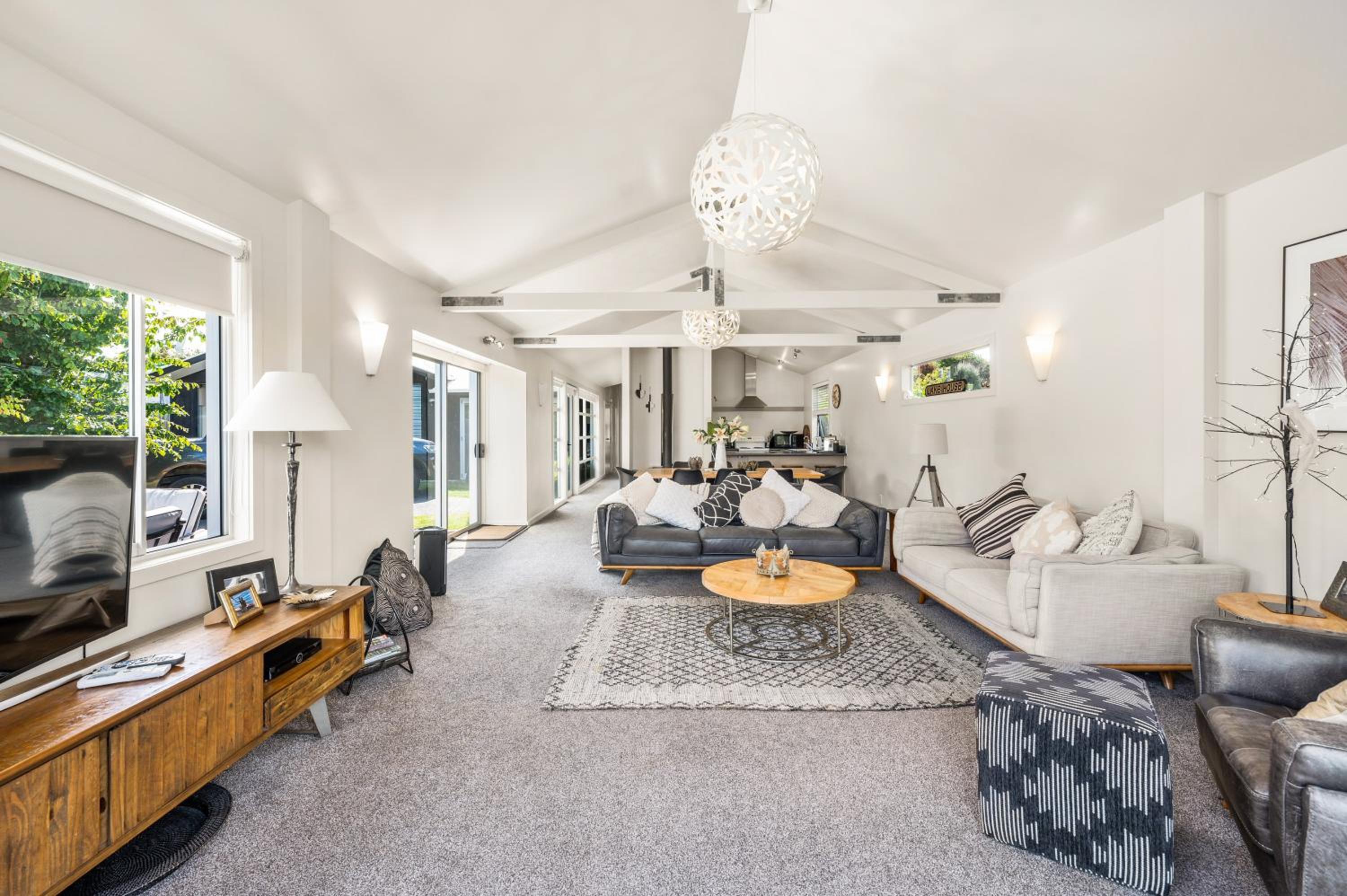 Mahuta Maison - Lake Taupo Holiday Home view 2