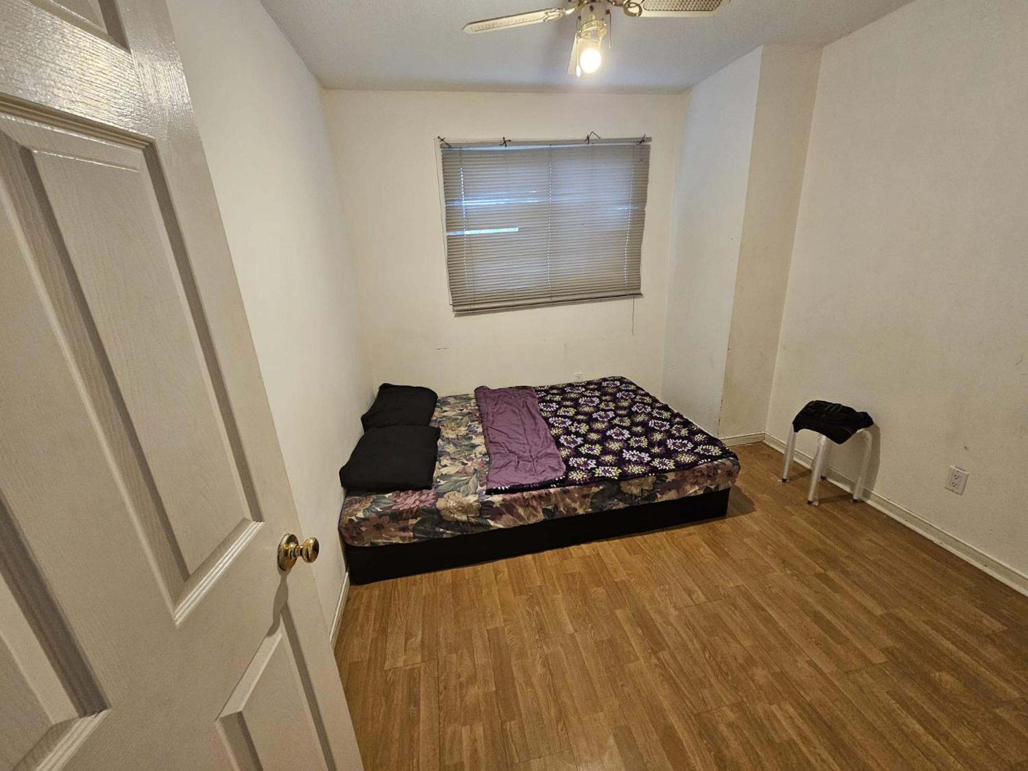 Taylor Swift Concert Special Deal- 20 mins to Rogers Centre- Flat 99- 3 day deal