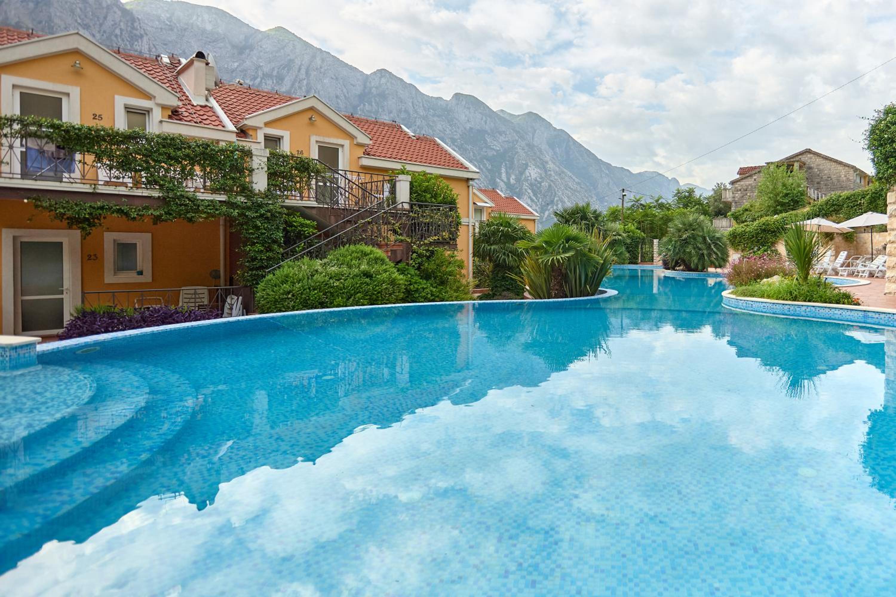 Cozy Apartments in Kotor Bay photo 2