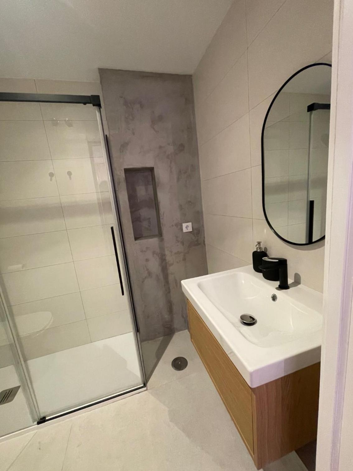 A 4 min andando del metro 3 habitaciones con baño privado photo 5