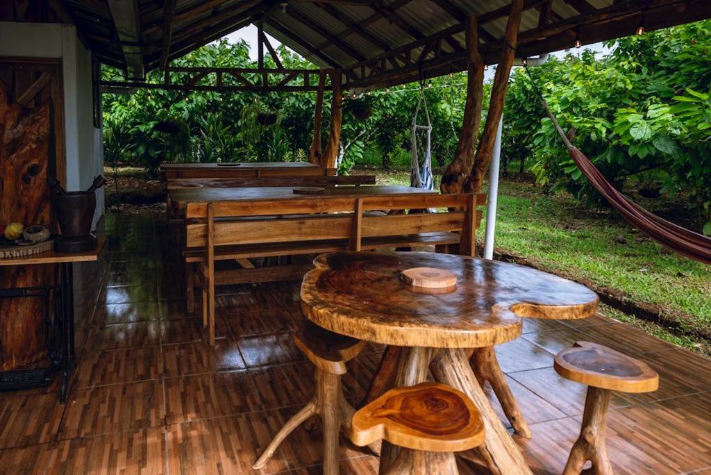 Río Celeste, Cacahua Lodge