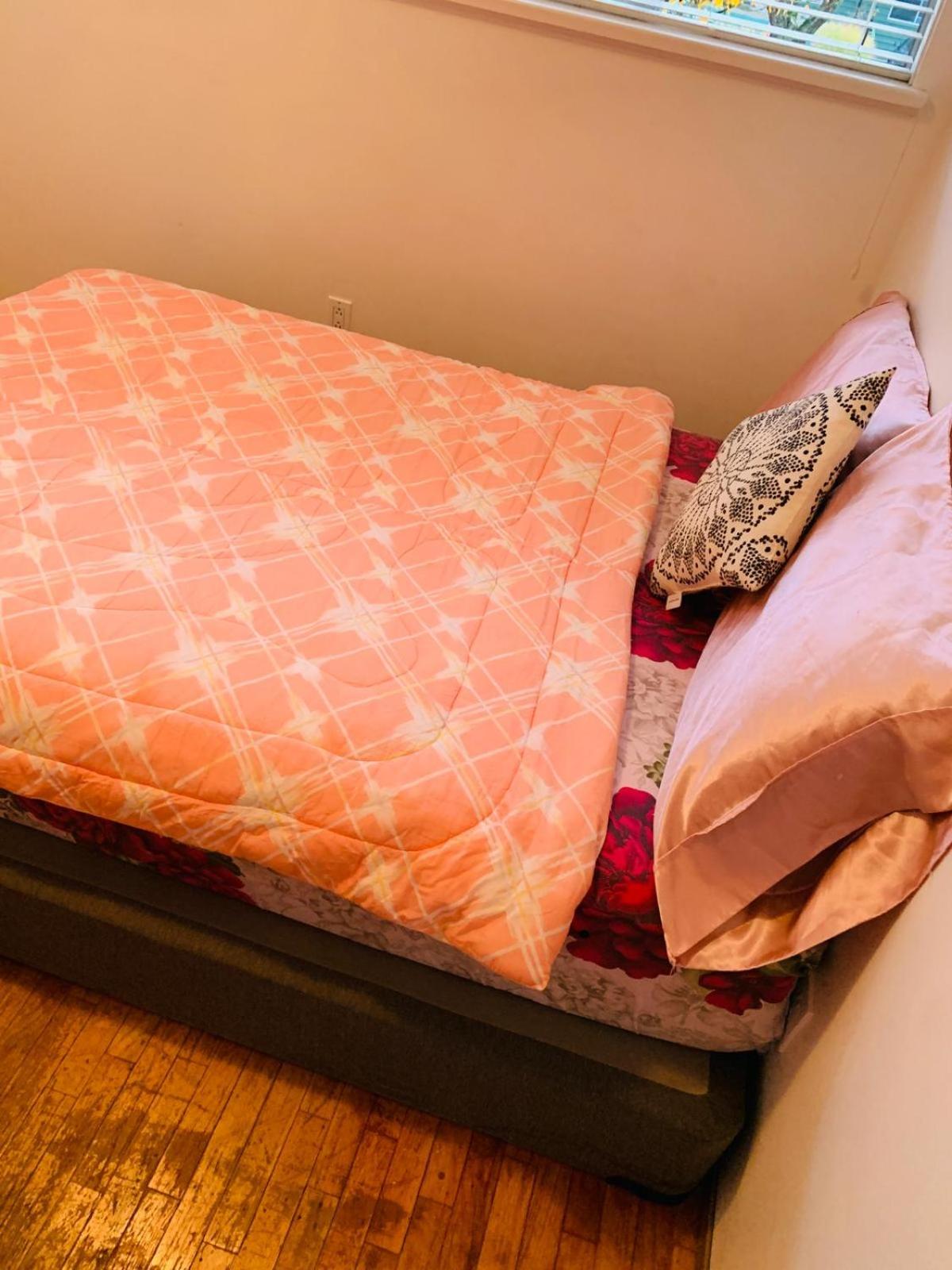 Surrey Vacations - Cosy Romantic Stay in Surrey- Walking distance from Guildford Town Centre - Property Image 12