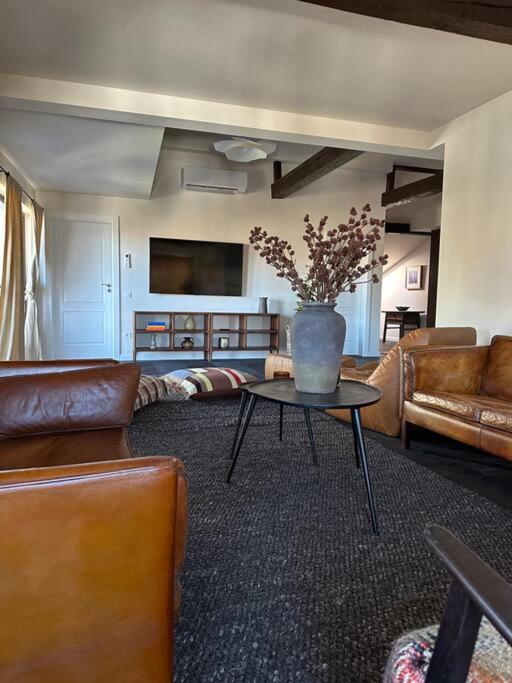 Stylish Two Bedroom Family Villa