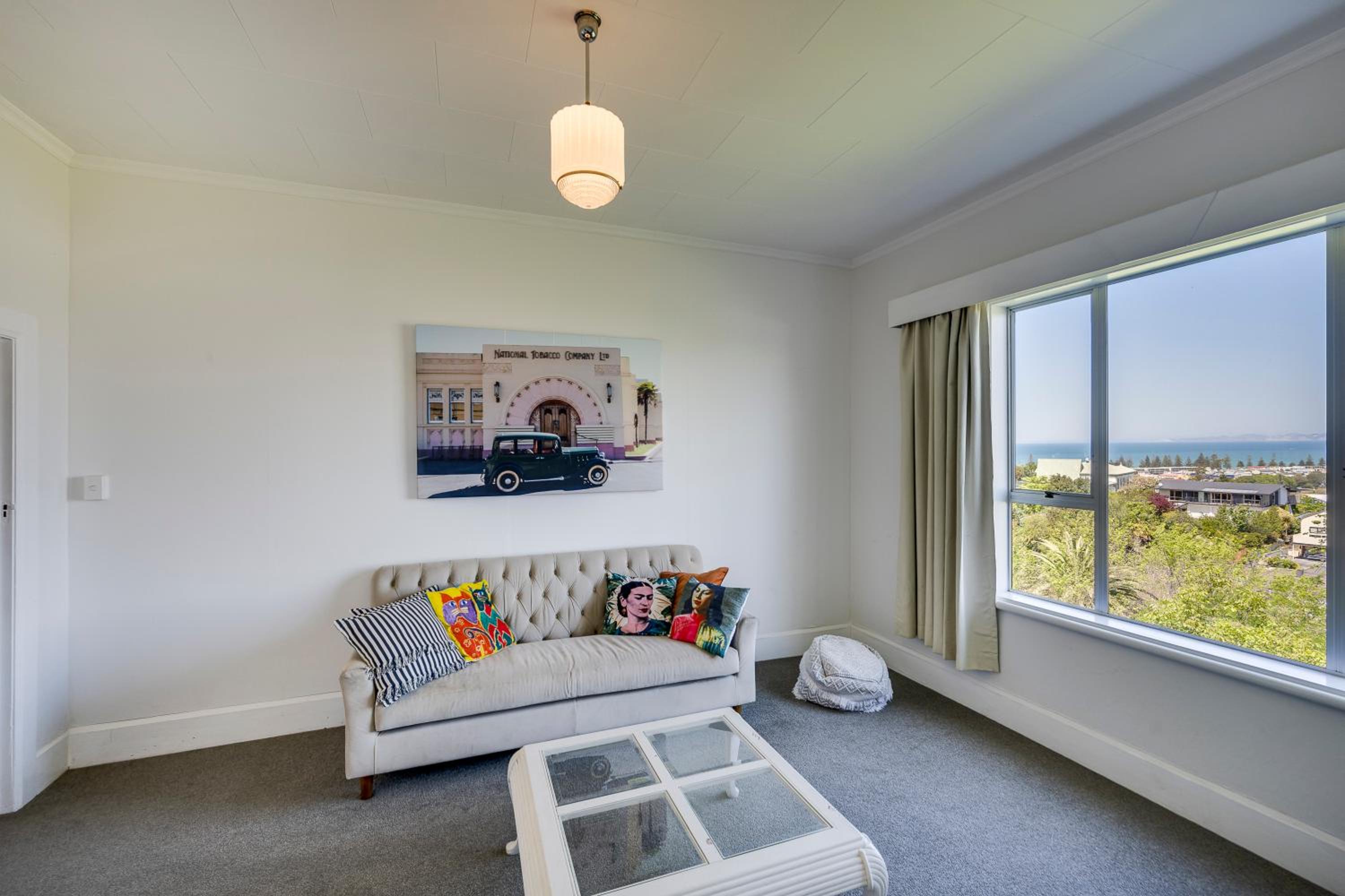 Views on Colenso - Napier Holiday Home view 3