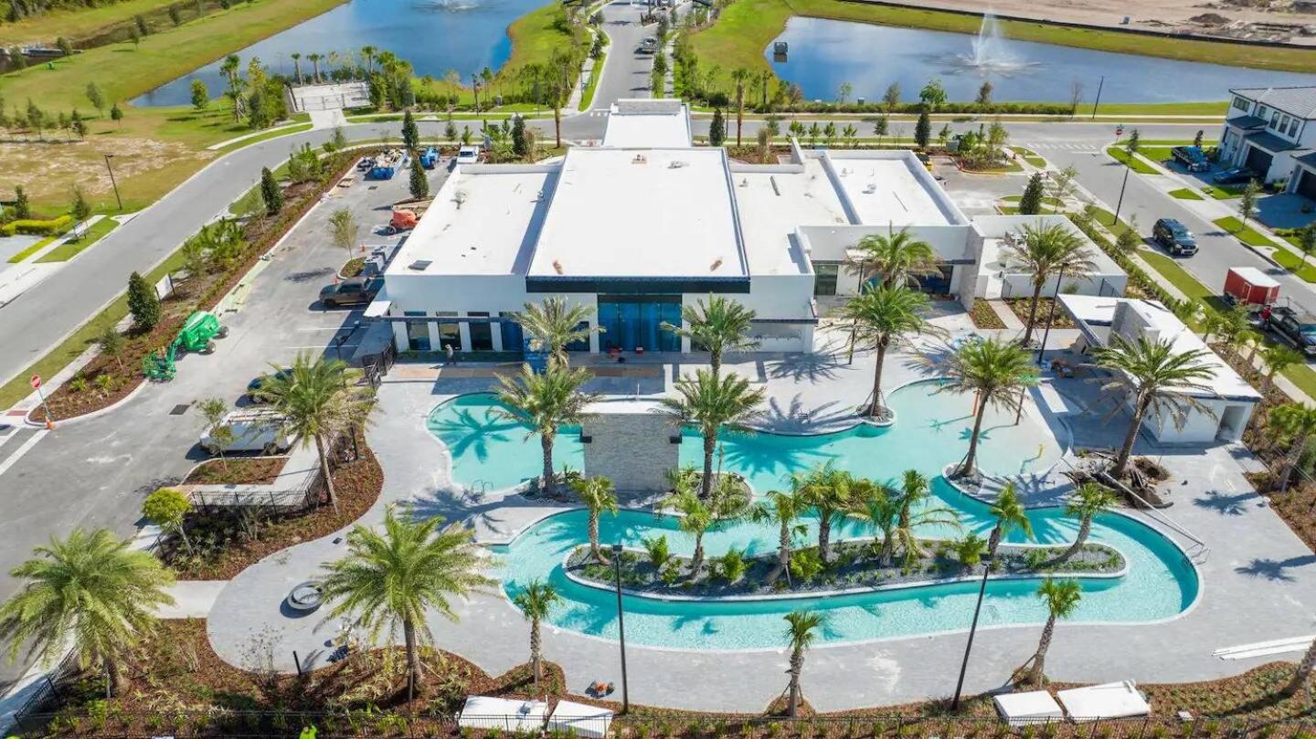 Luxury Living: 6BR Condo near SeaWorld ICON Park