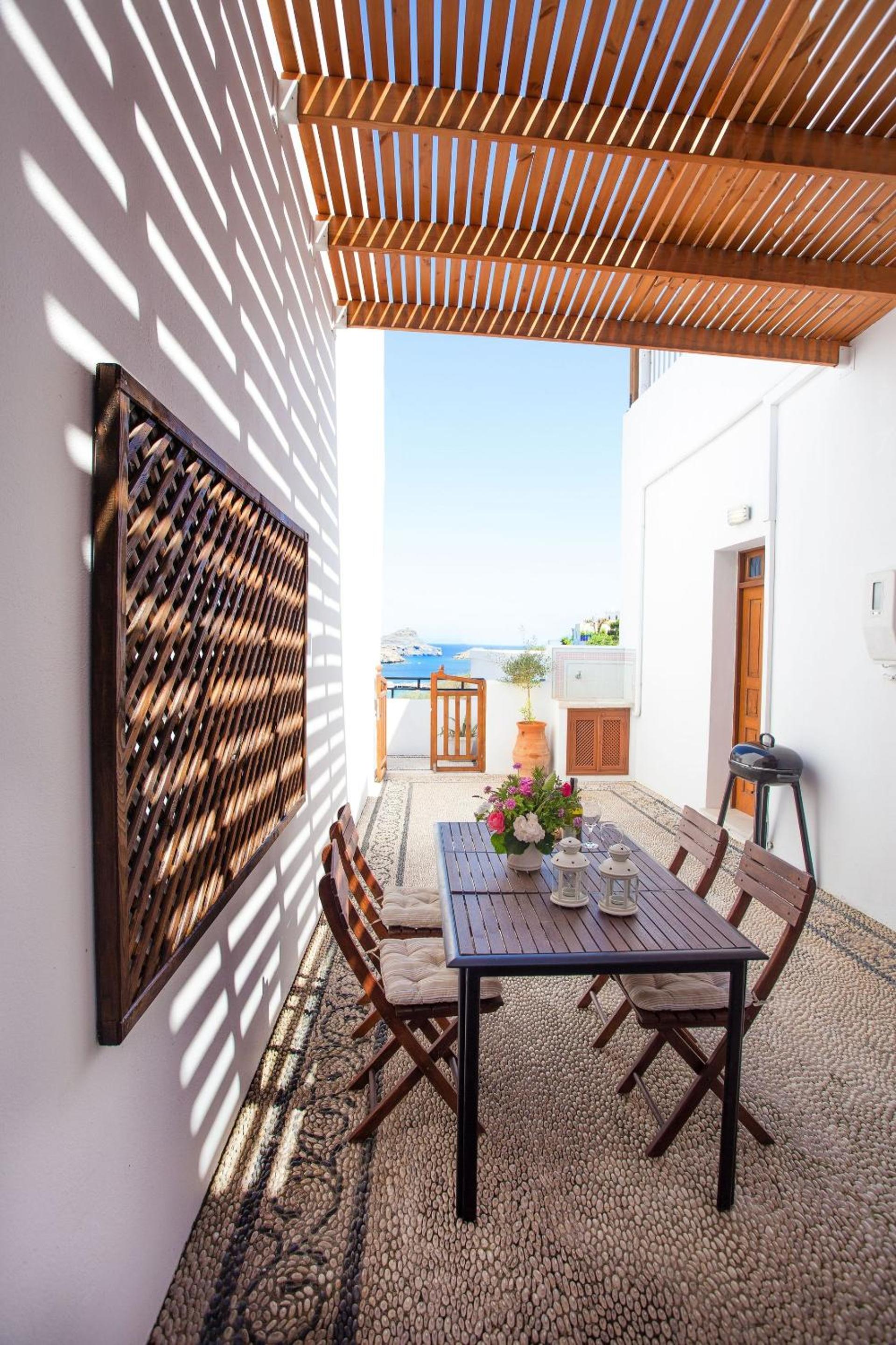 Villa Thalassa Suites 3 Modern Comfort Traditional Greek Charm photo 2