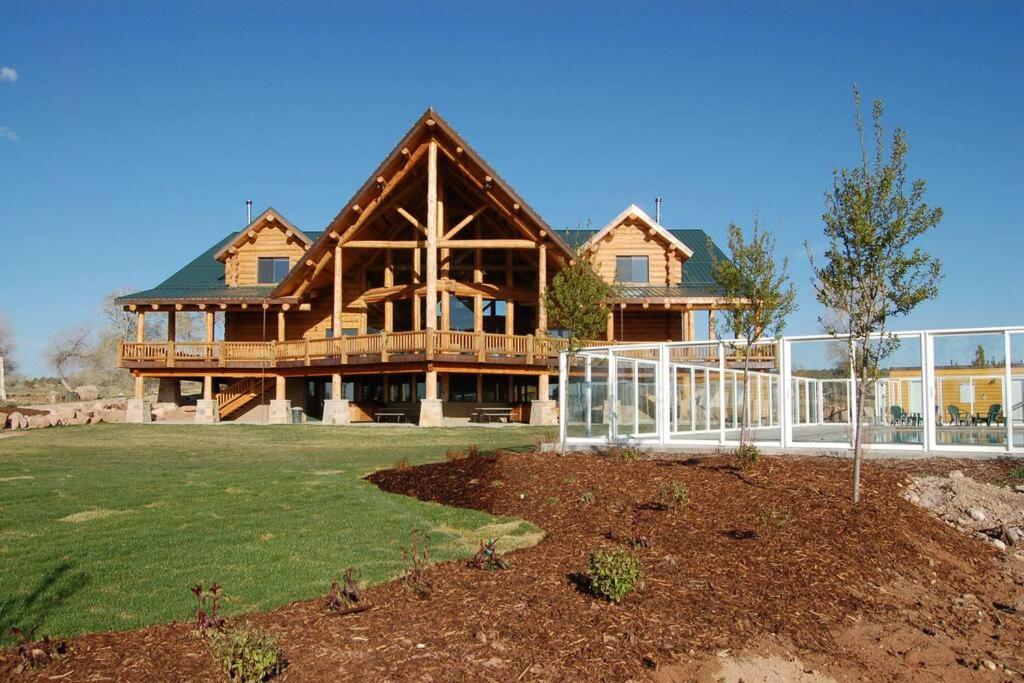 Large Group Lodge with Pool and Private Ranch