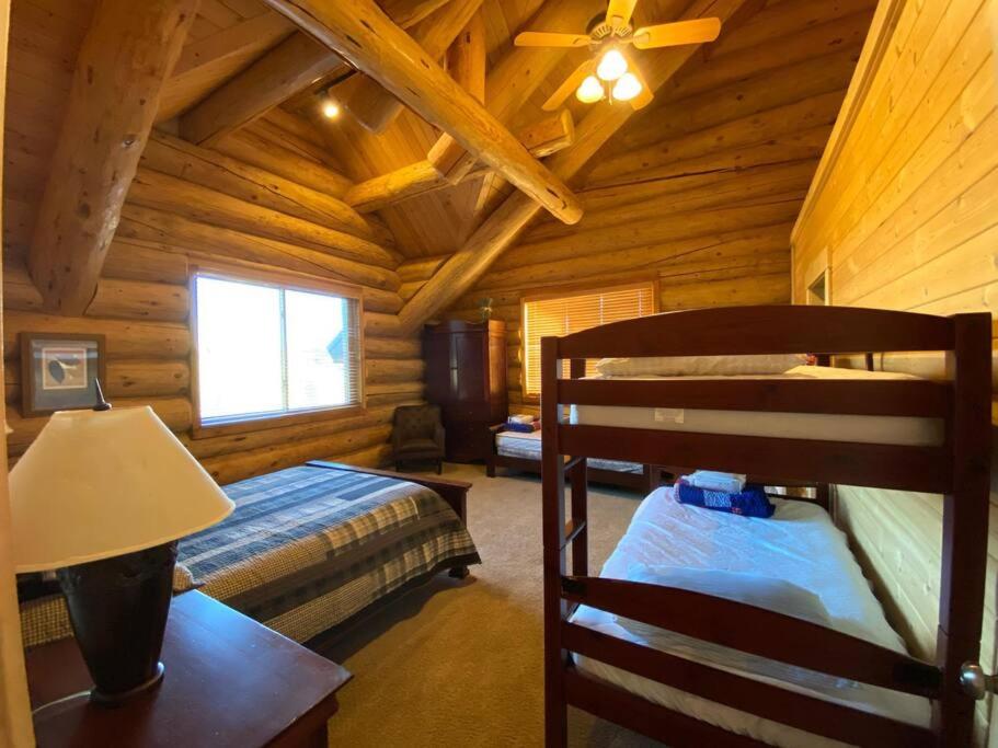 Large Group Lodge with Pool and Private Ranch