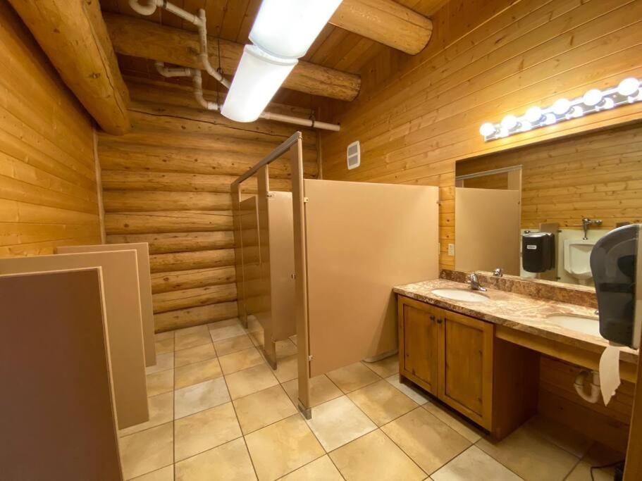 Large Group Lodge with Pool and Private Ranch
