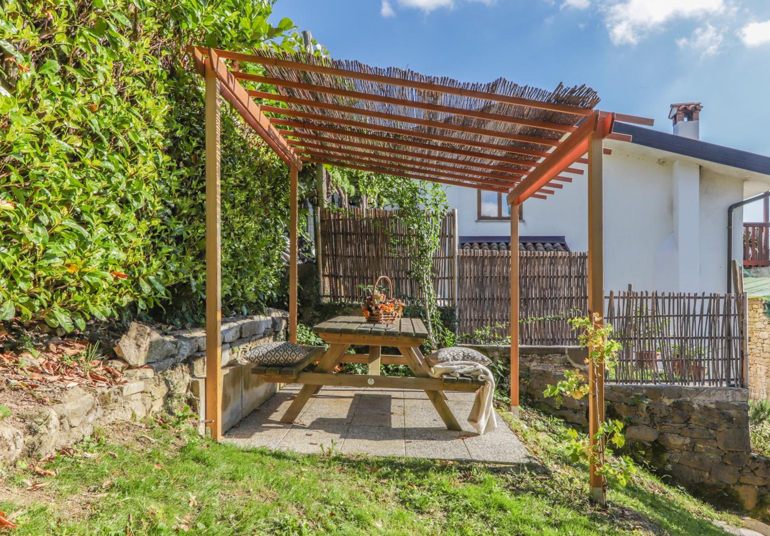 Casa Cebajova Poesia view 2