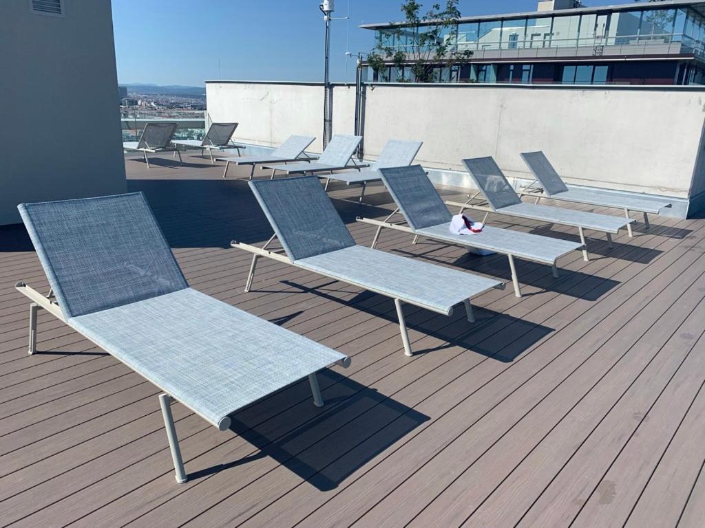 Stylish Apartment with Balcony and Pool