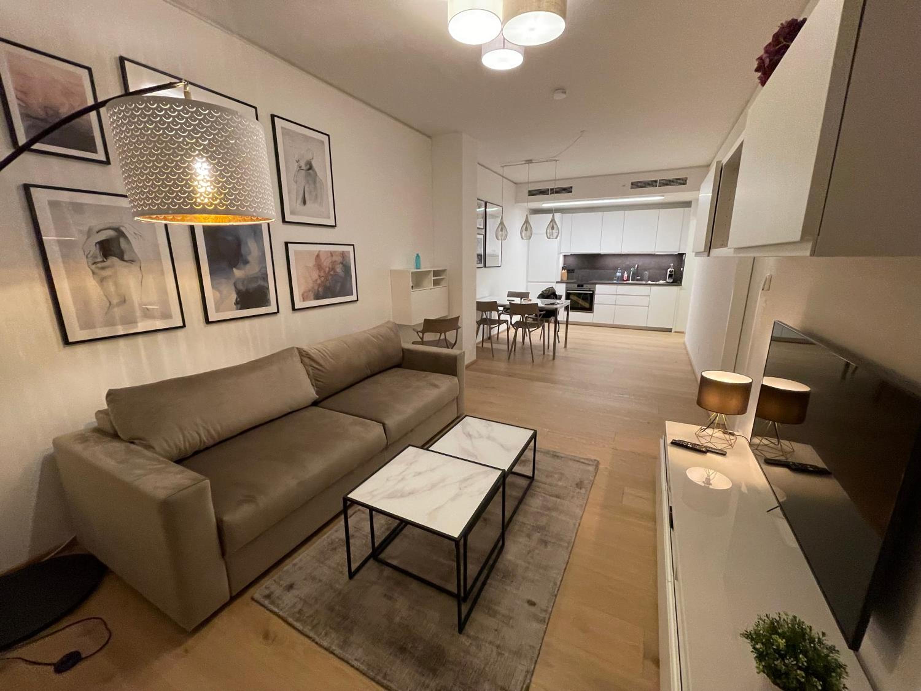 Stylish Apartment with Balcony and Pool