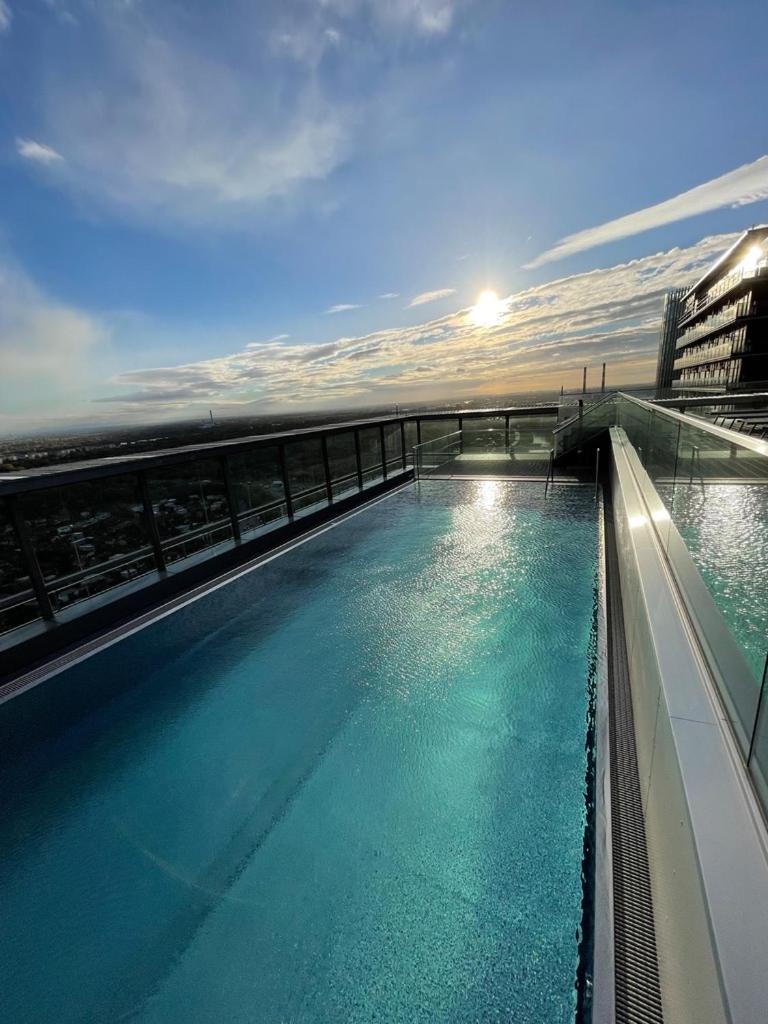 Stylish Apartment with Balcony and Pool