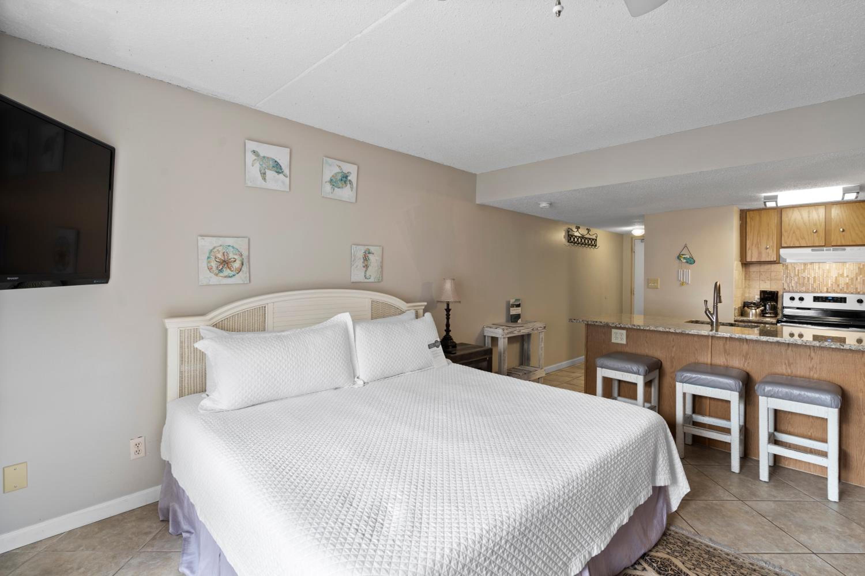 Sugar Beach 104 by Vacation Homes Collection view 5