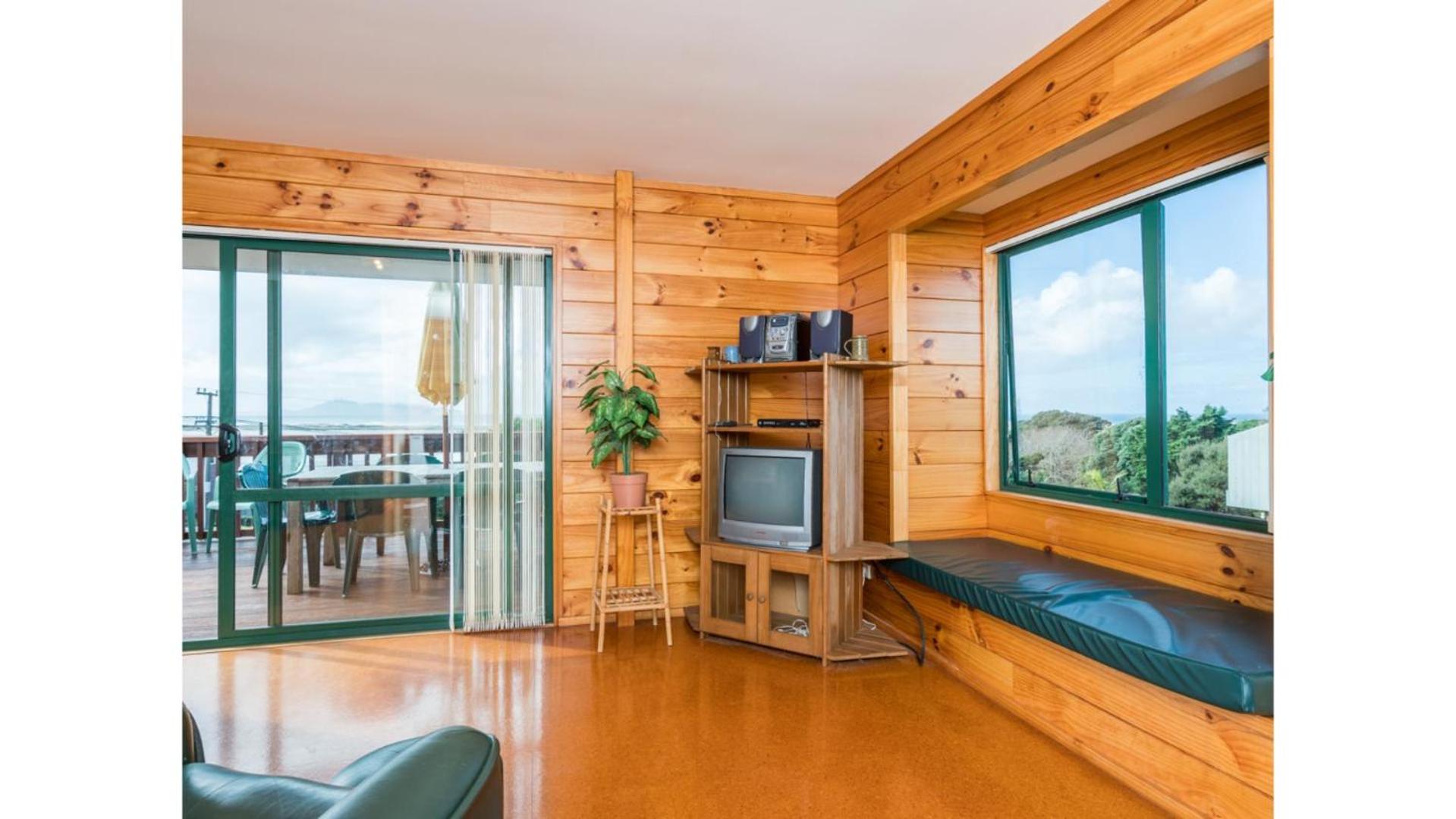 Wine Downtime - Mangawhai Holiday Home view 2