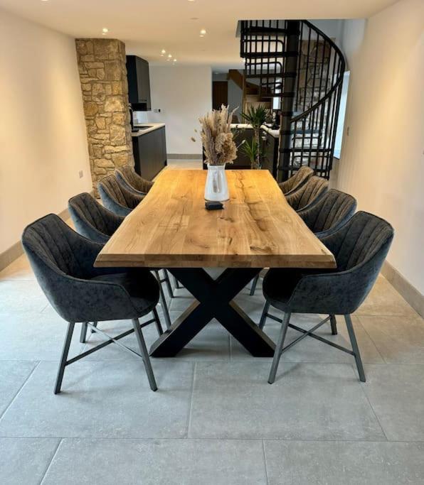 Stunning Stone Barn Conversion