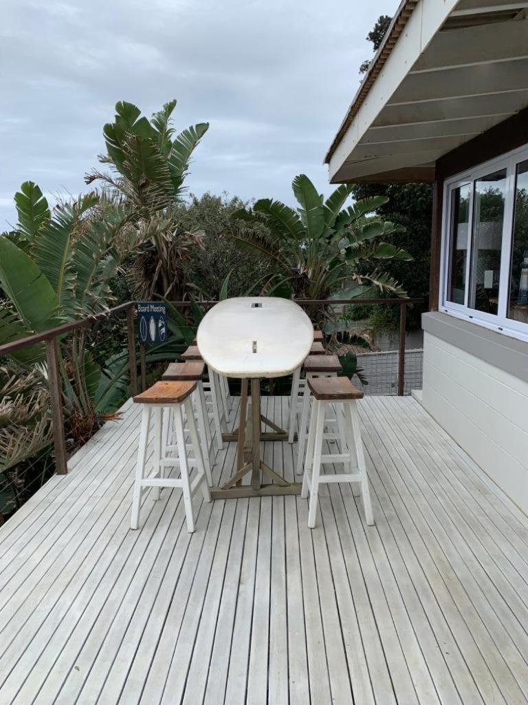 HAPPY HIDeAWAY